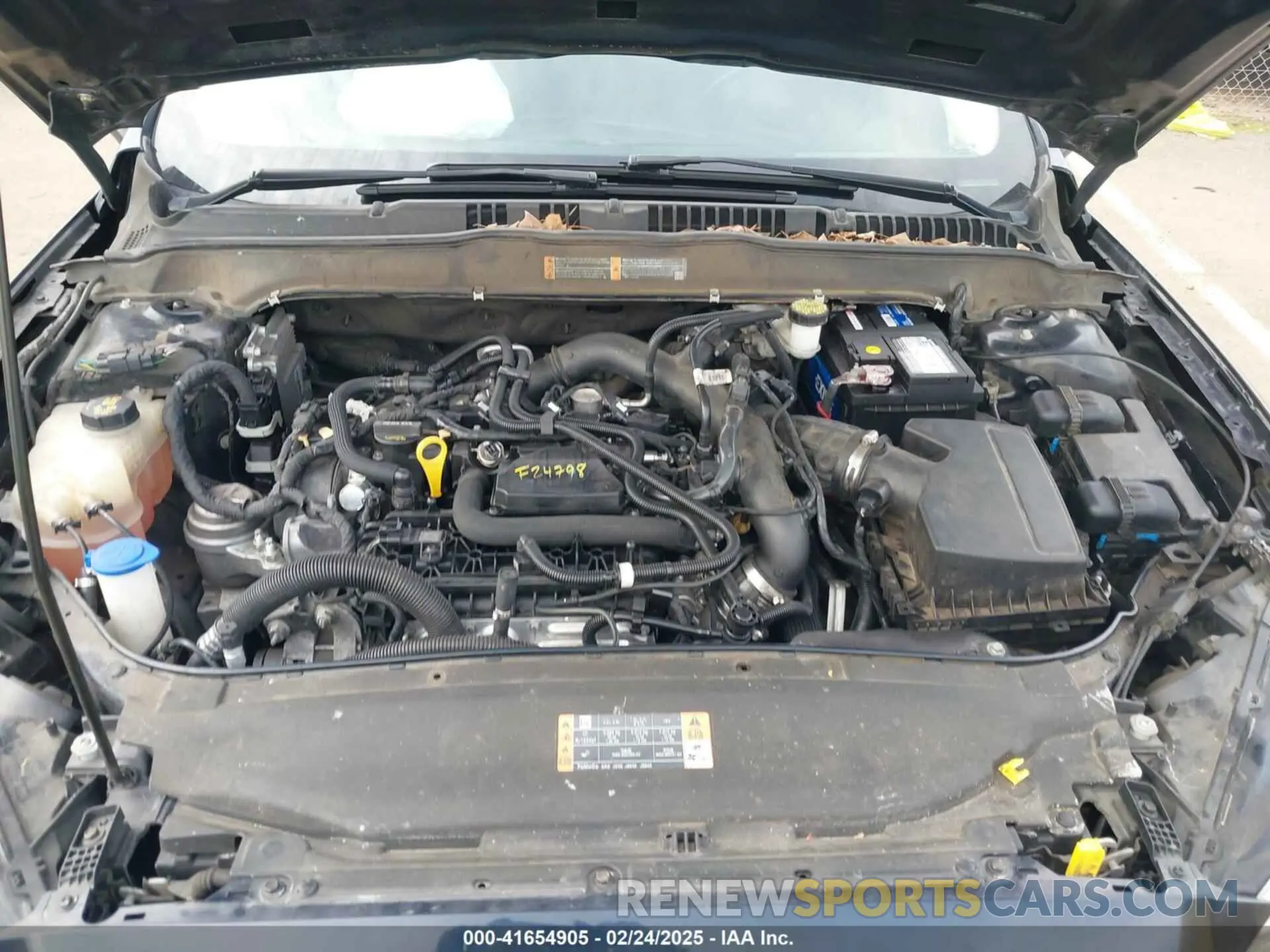 10 Photograph of a damaged car 3FA6P0HD3LR221714 FORD FUSION 2020