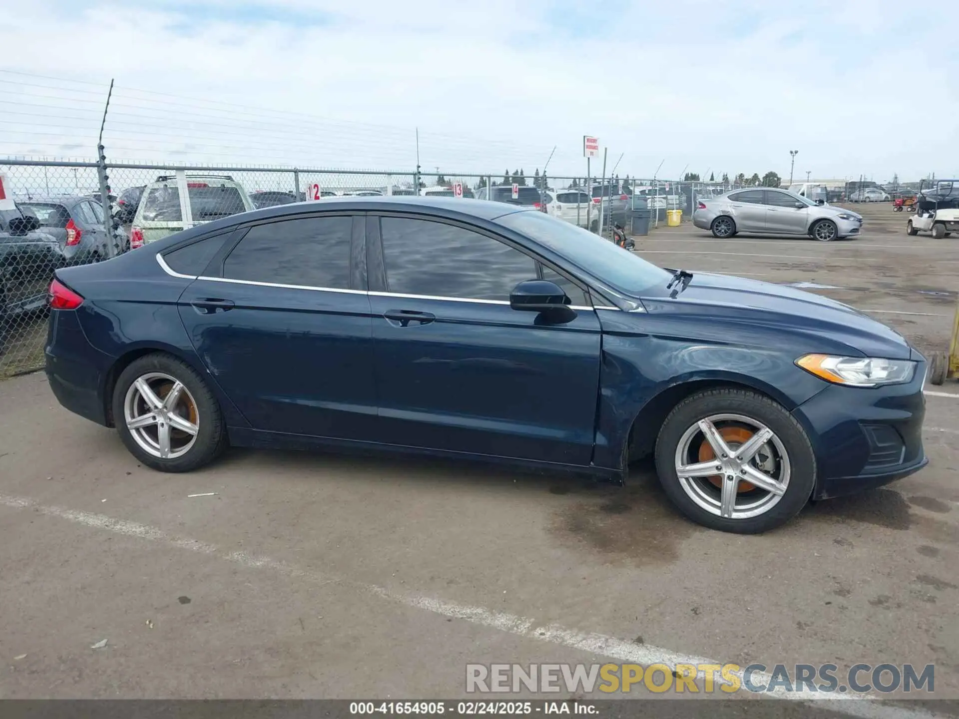 13 Photograph of a damaged car 3FA6P0HD3LR221714 FORD FUSION 2020