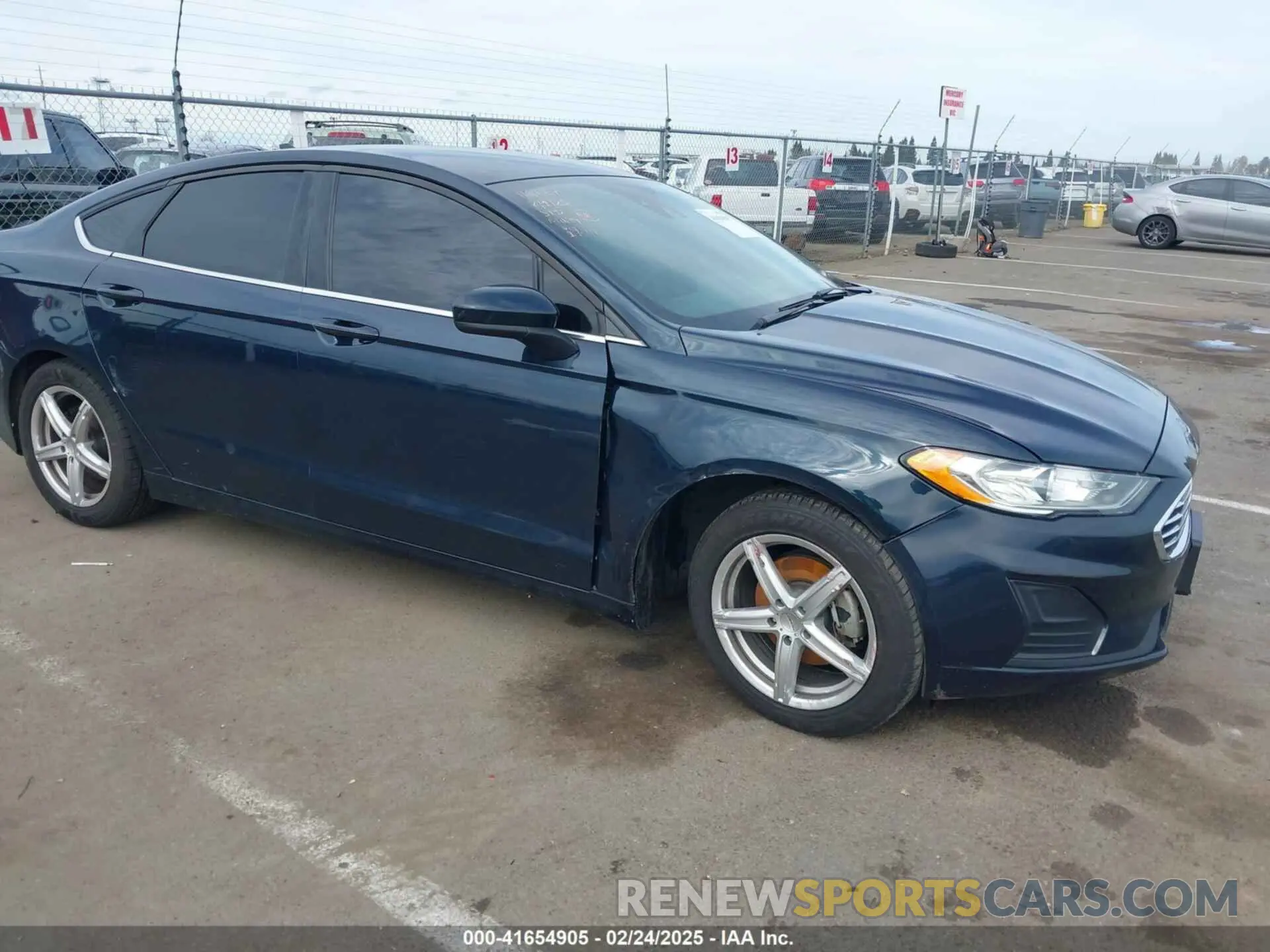 6 Photograph of a damaged car 3FA6P0HD3LR221714 FORD FUSION 2020