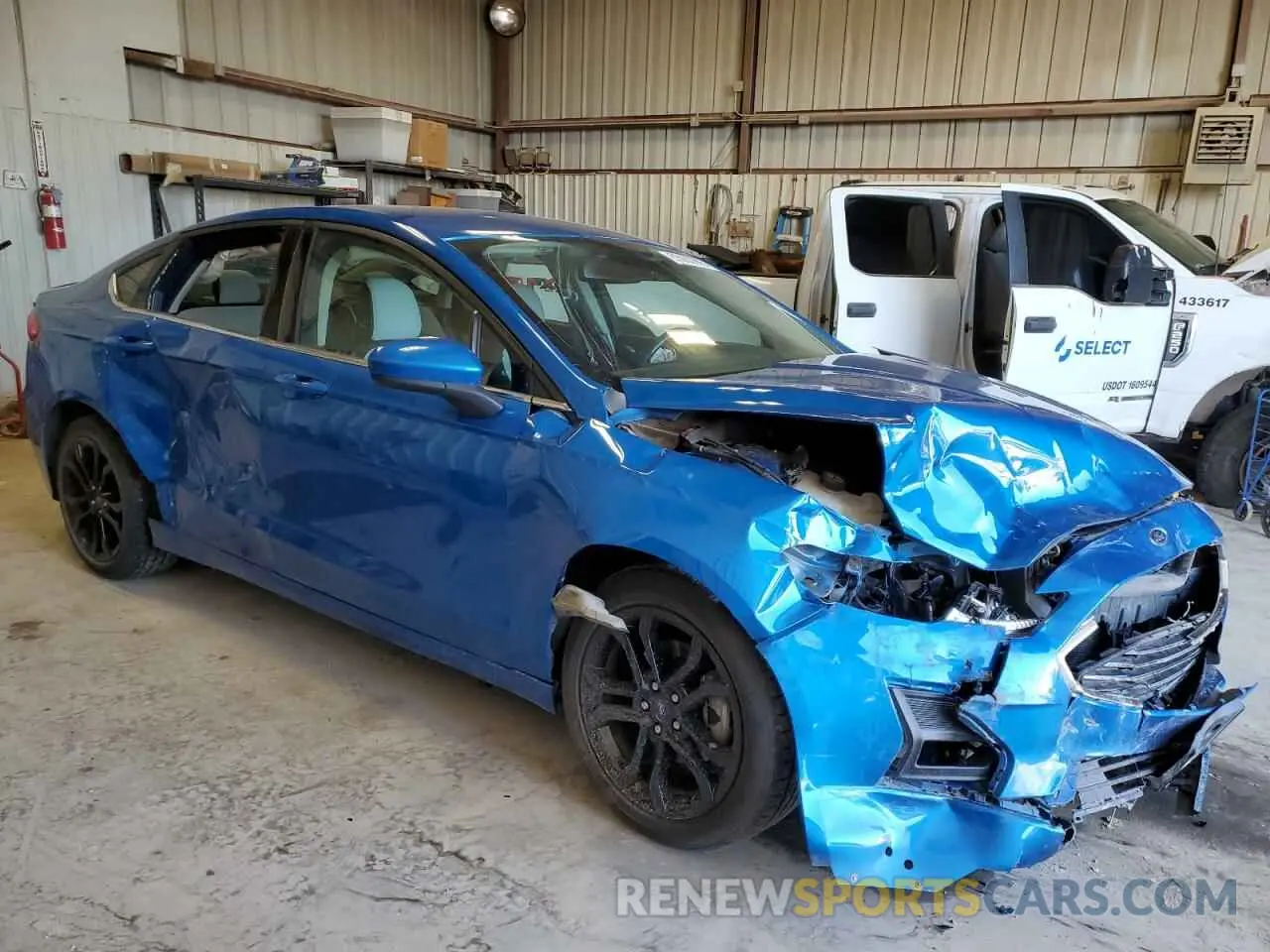 4 Фотография поврежденного автомобиля 3FA6P0HD3LR225634 FORD FUSION 2020