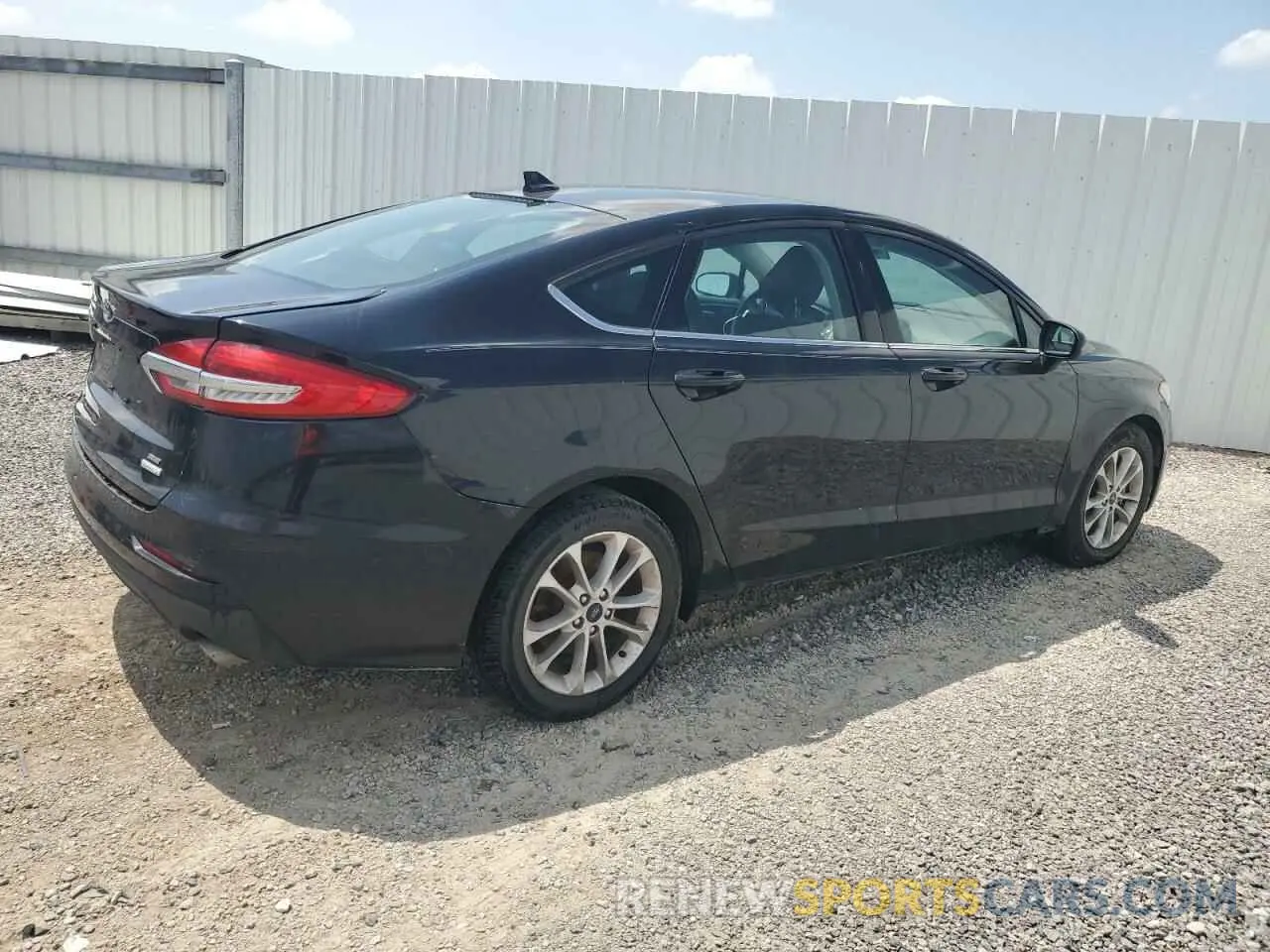 3 Фотография поврежденного автомобиля 3FA6P0HD3LR234947 FORD FUSION 2020