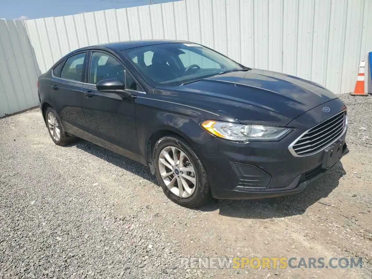4 Фотография поврежденного автомобиля 3FA6P0HD3LR234947 FORD FUSION 2020