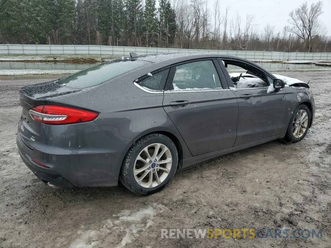 3 Фотография поврежденного автомобиля 3FA6P0HD3LR235838 FORD FUSION 2020