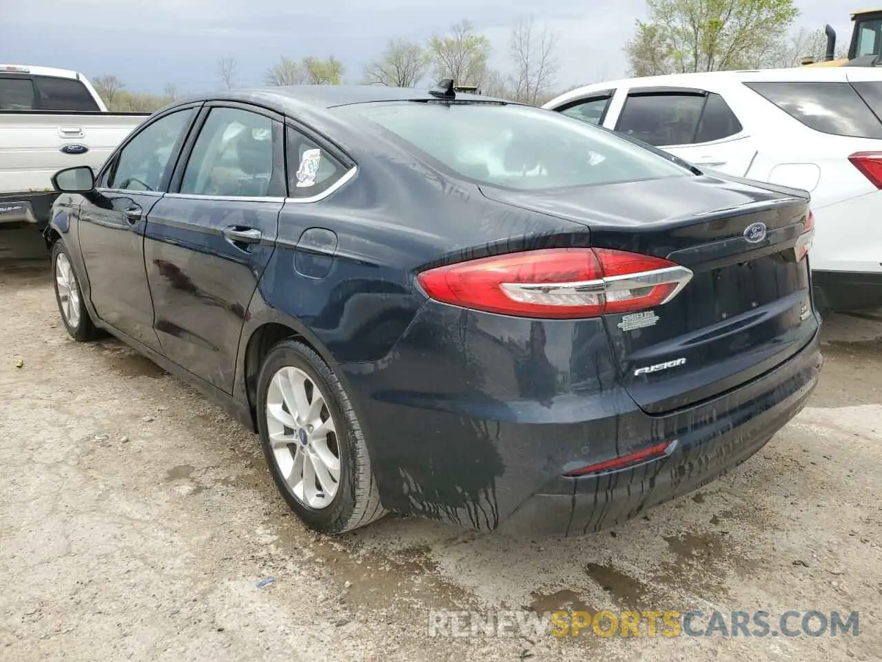 2 Фотография поврежденного автомобиля 3FA6P0HD3LR250887 FORD FUSION 2020