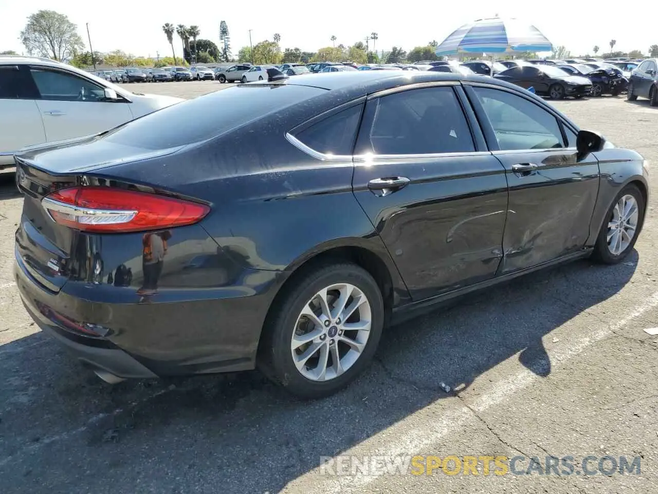 3 Фотография поврежденного автомобиля 3FA6P0HD3LR255393 FORD FUSION 2020