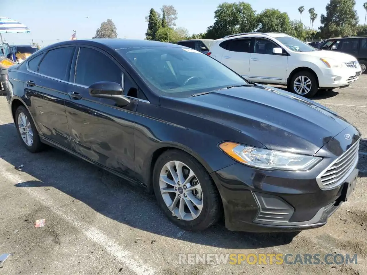 4 Фотография поврежденного автомобиля 3FA6P0HD3LR255393 FORD FUSION 2020