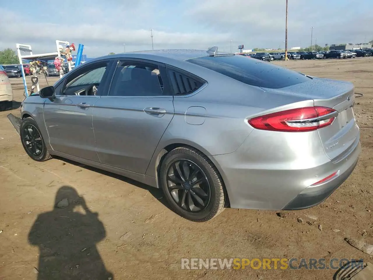 2 Photograph of a damaged car 3FA6P0HD4LR107933 FORD FUSION 2020