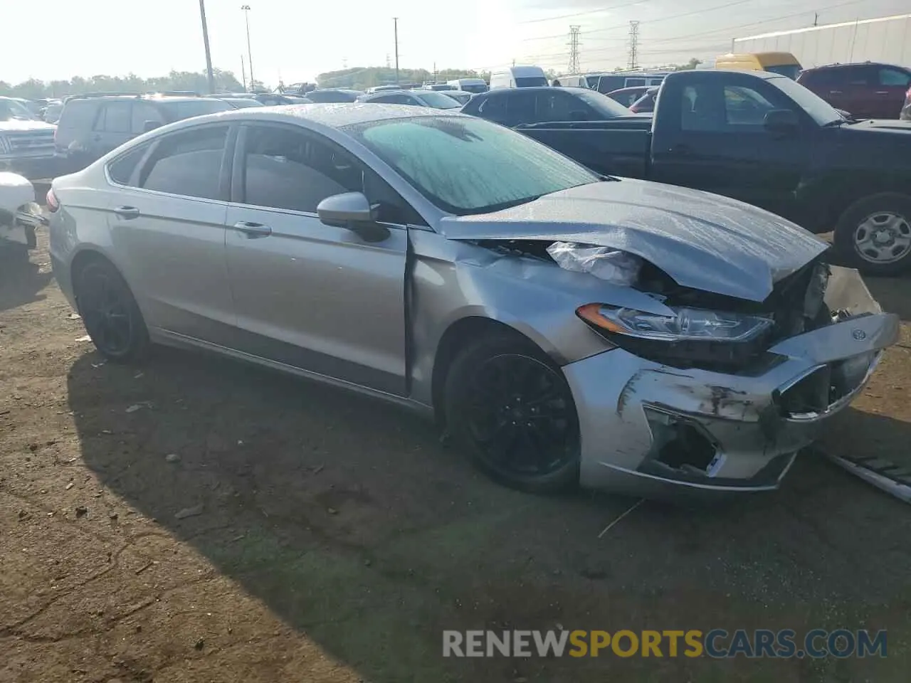 4 Photograph of a damaged car 3FA6P0HD4LR107933 FORD FUSION 2020
