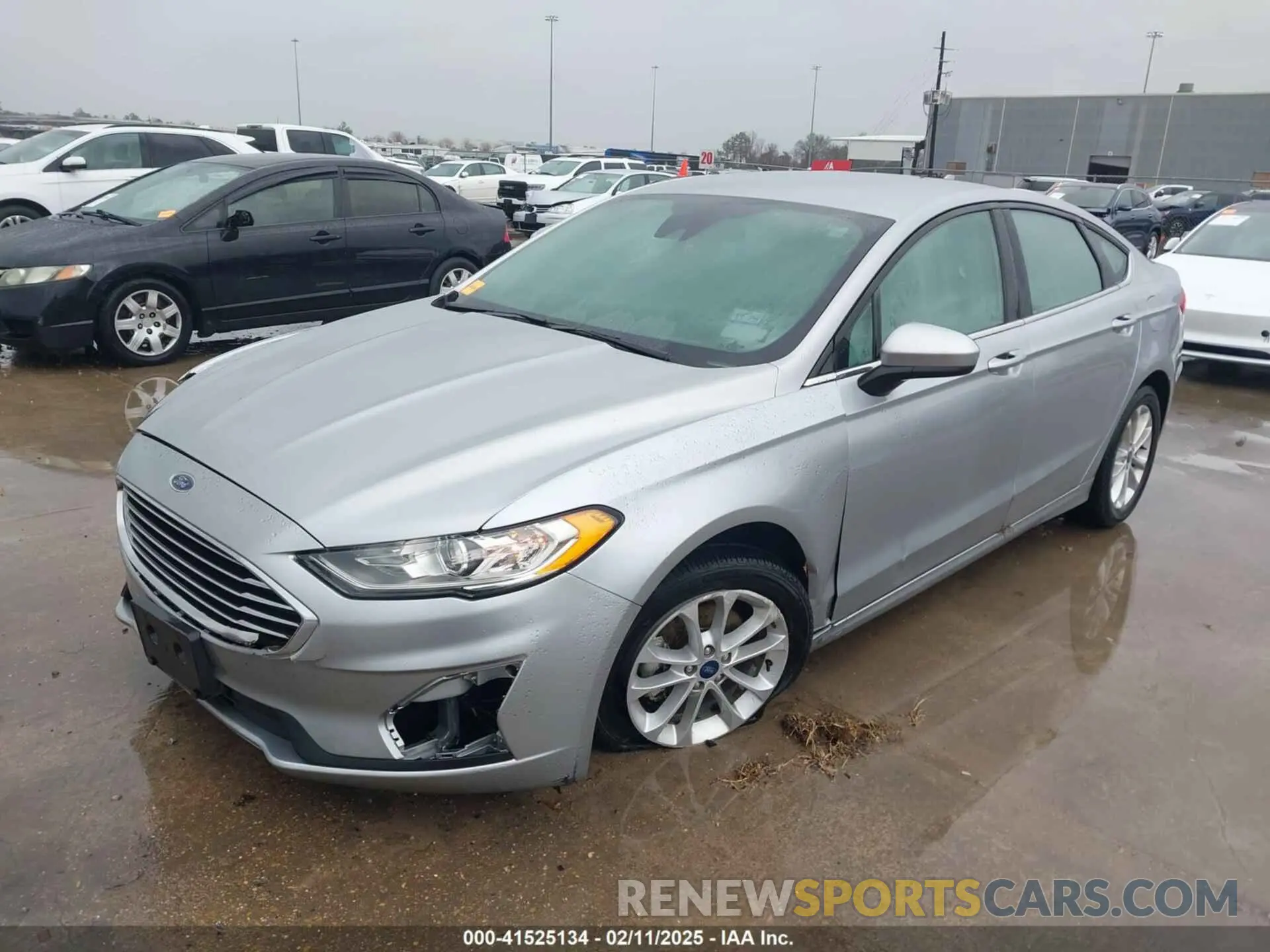 2 Фотография поврежденного автомобиля 3FA6P0HD4LR172233 FORD FUSION 2020