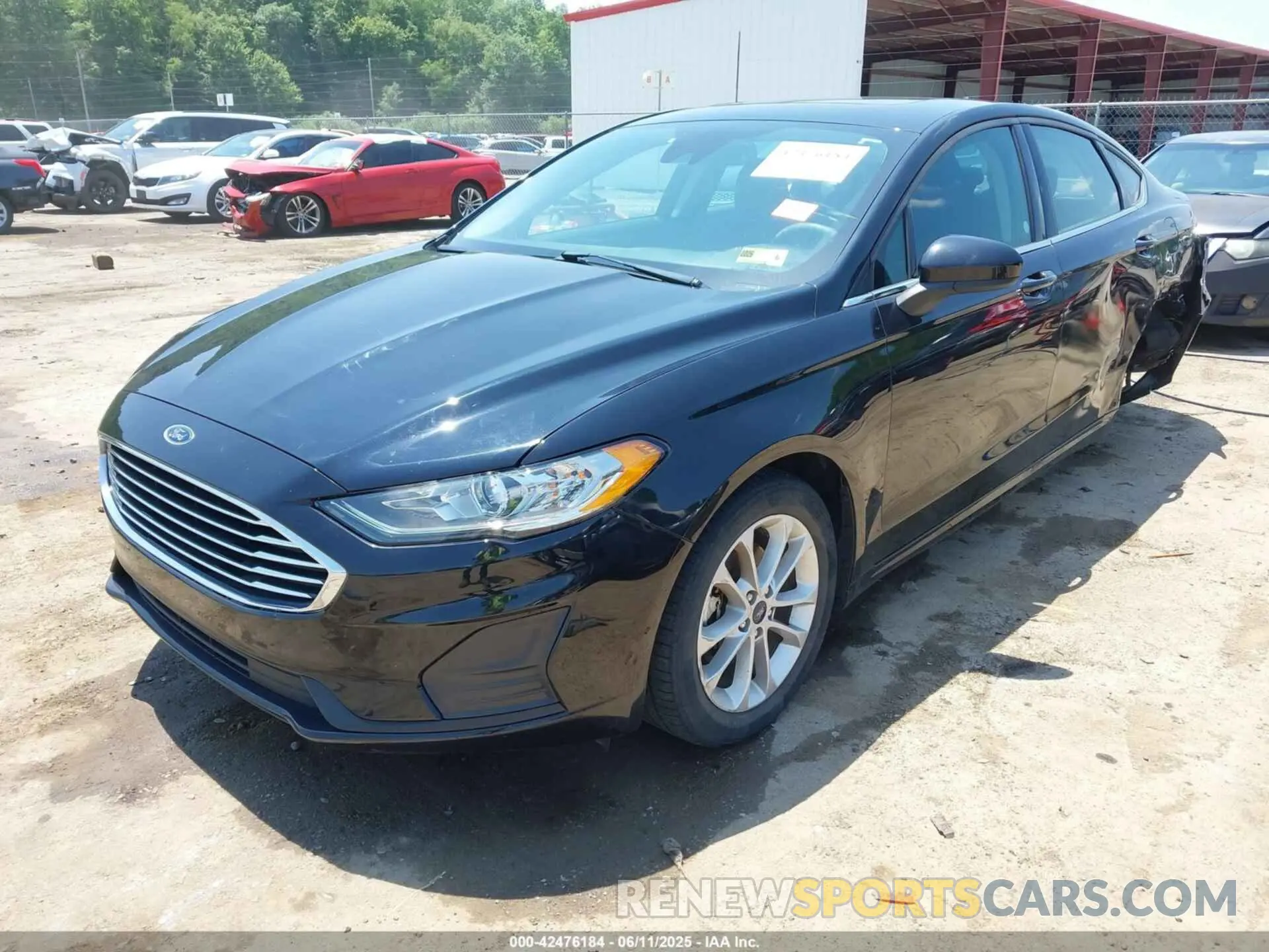 2 Photograph of a damaged car 3FA6P0HD4LR236058 FORD FUSION 2020
