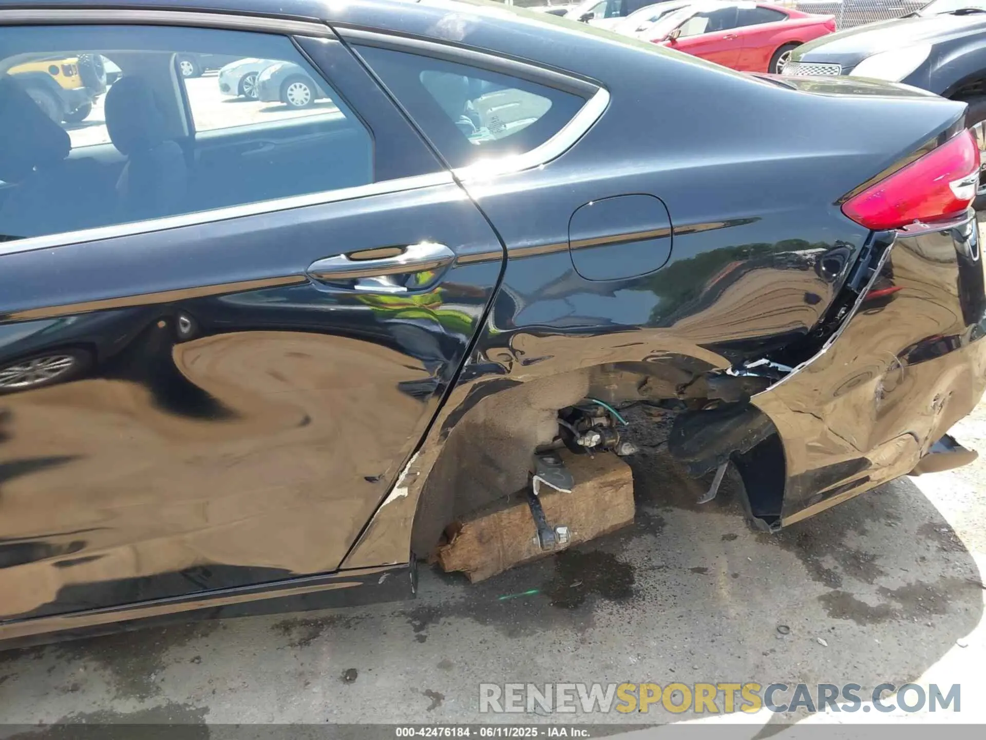 6 Photograph of a damaged car 3FA6P0HD4LR236058 FORD FUSION 2020