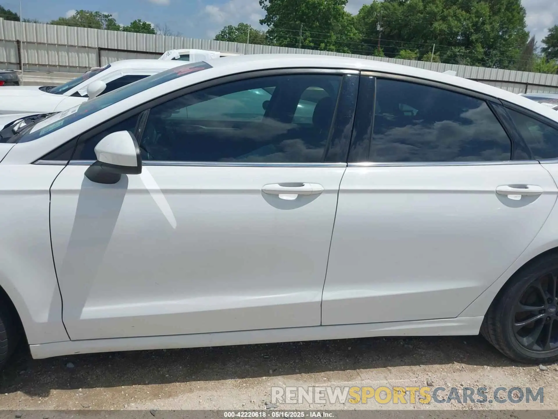 14 Фотография поврежденного автомобиля 3FA6P0HD4LR257640 FORD FUSION 2020