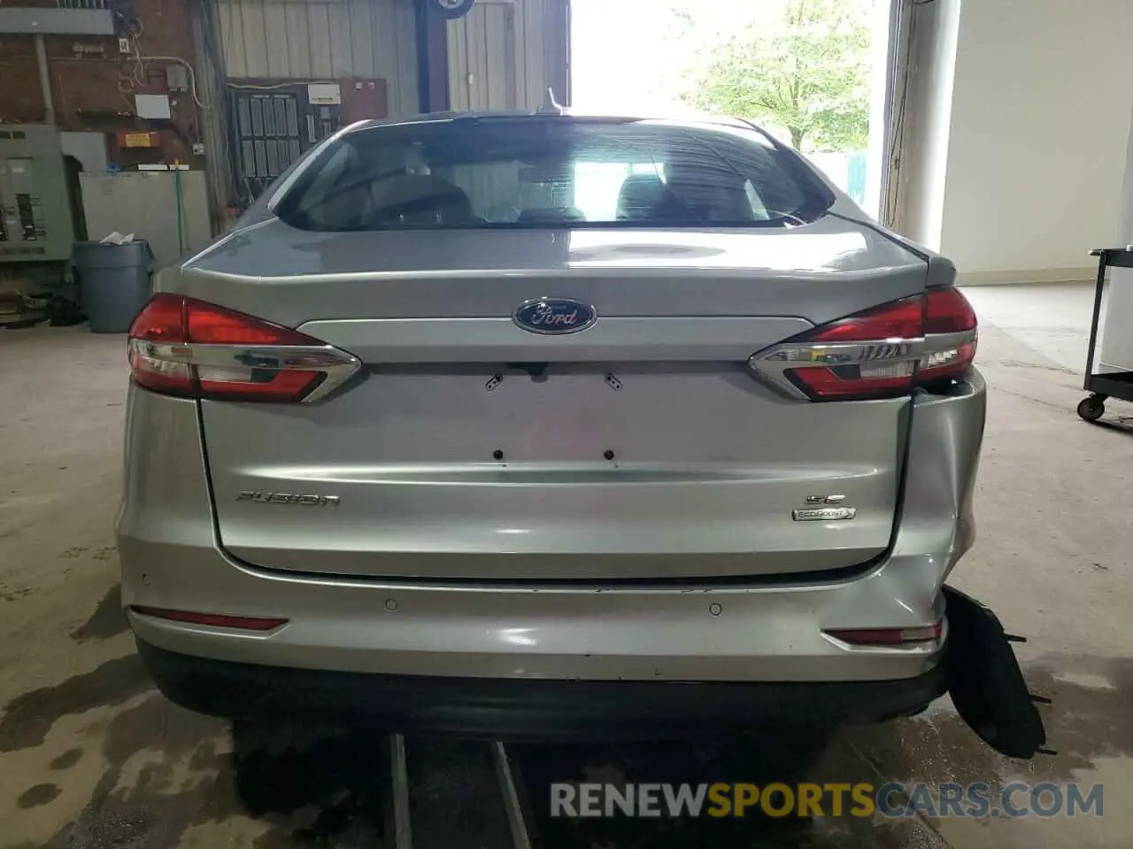 6 Photograph of a damaged car 3FA6P0HD5LR107388 FORD FUSION 2020