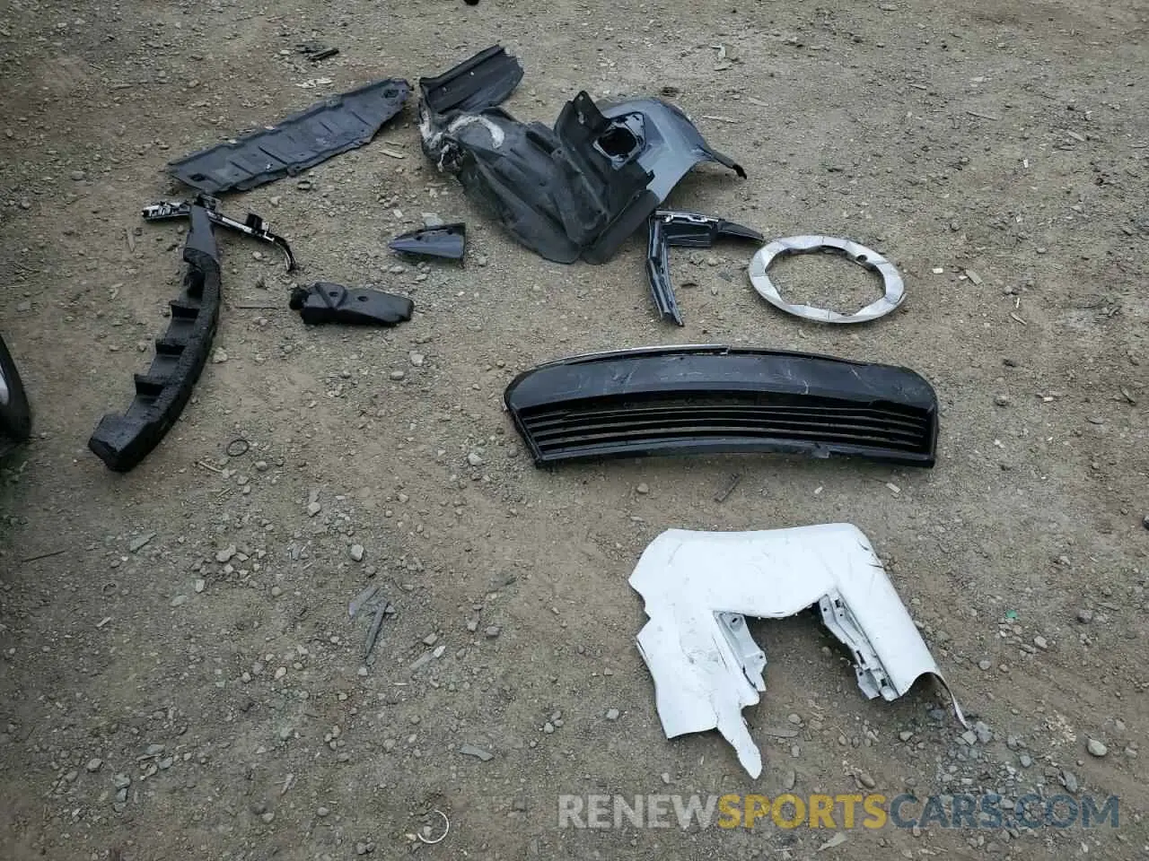 12 Photograph of a damaged car 3FA6P0HD5LR113398 FORD FUSION 2020
