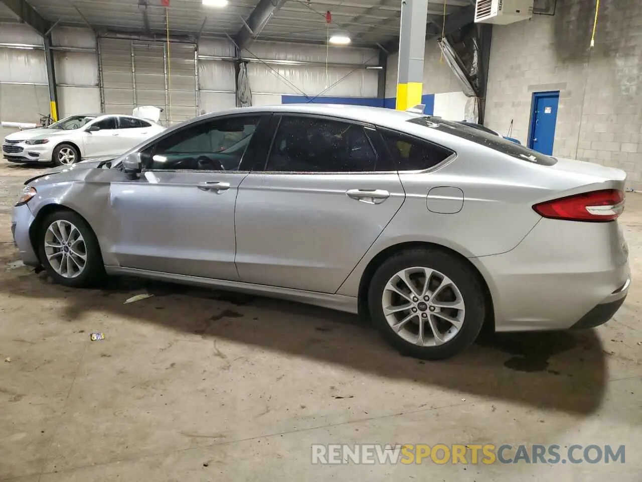 2 Photograph of a damaged car 3FA6P0HD5LR118519 FORD FUSION 2020