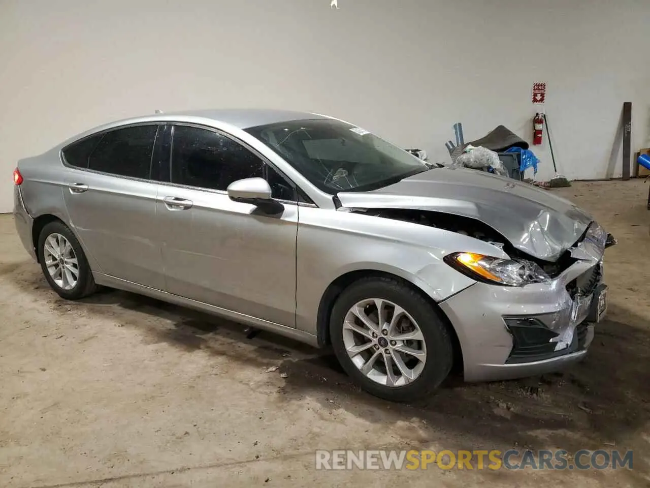 4 Photograph of a damaged car 3FA6P0HD5LR118519 FORD FUSION 2020