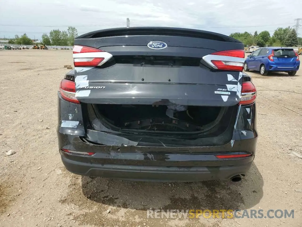 6 Photograph of a damaged car 3FA6P0HD5LR144392 FORD FUSION 2020