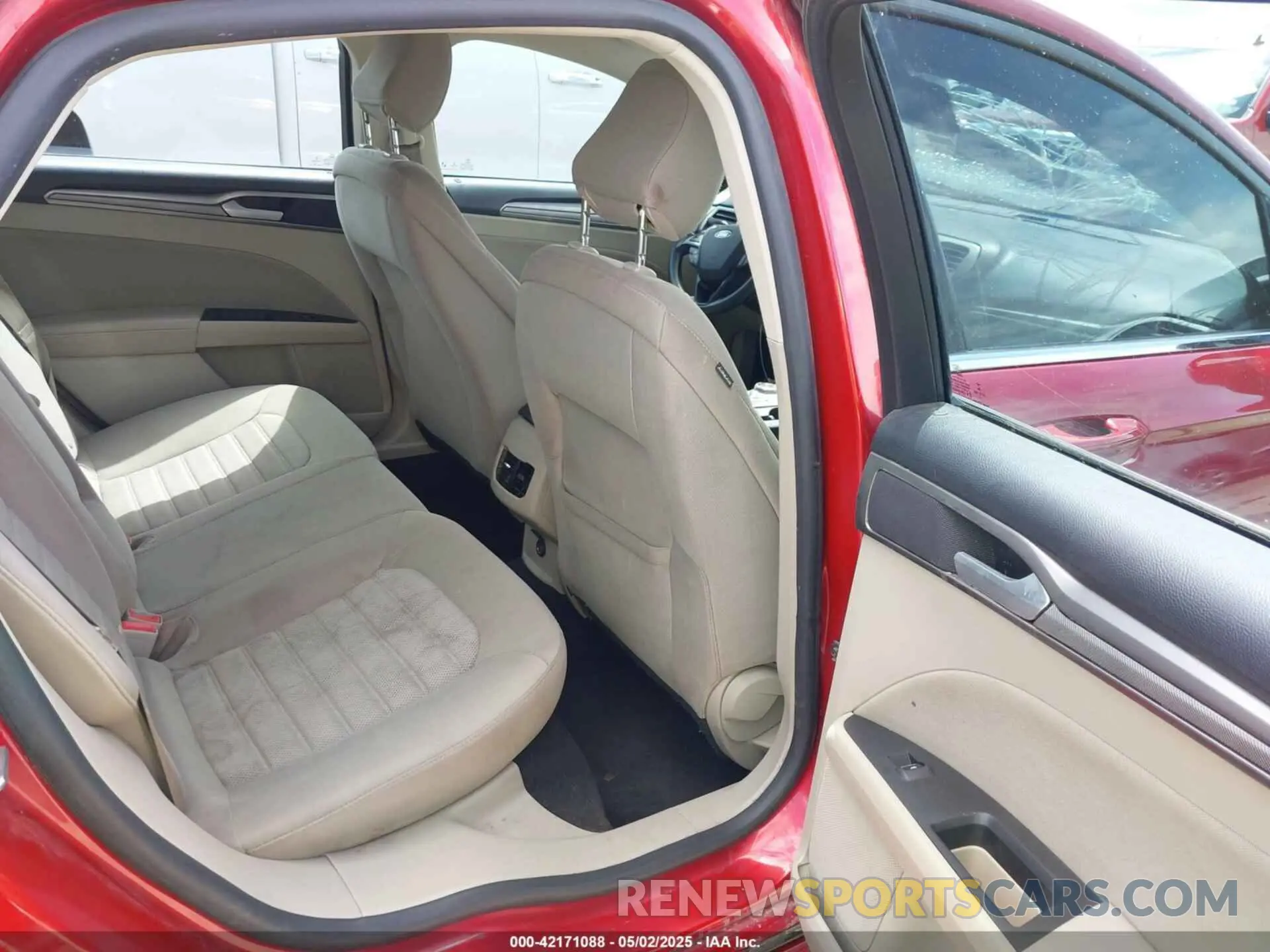 8 Фотография поврежденного автомобиля 3FA6P0HD5LR147857 FORD FUSION 2020