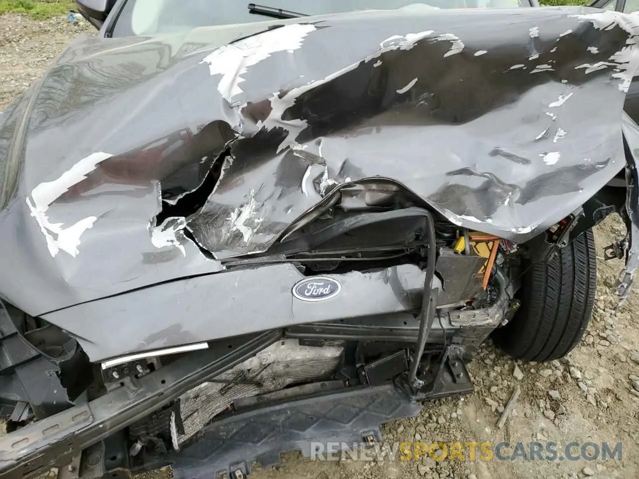 11 Photograph of a damaged car 3FA6P0HD5LR158888 FORD FUSION 2020