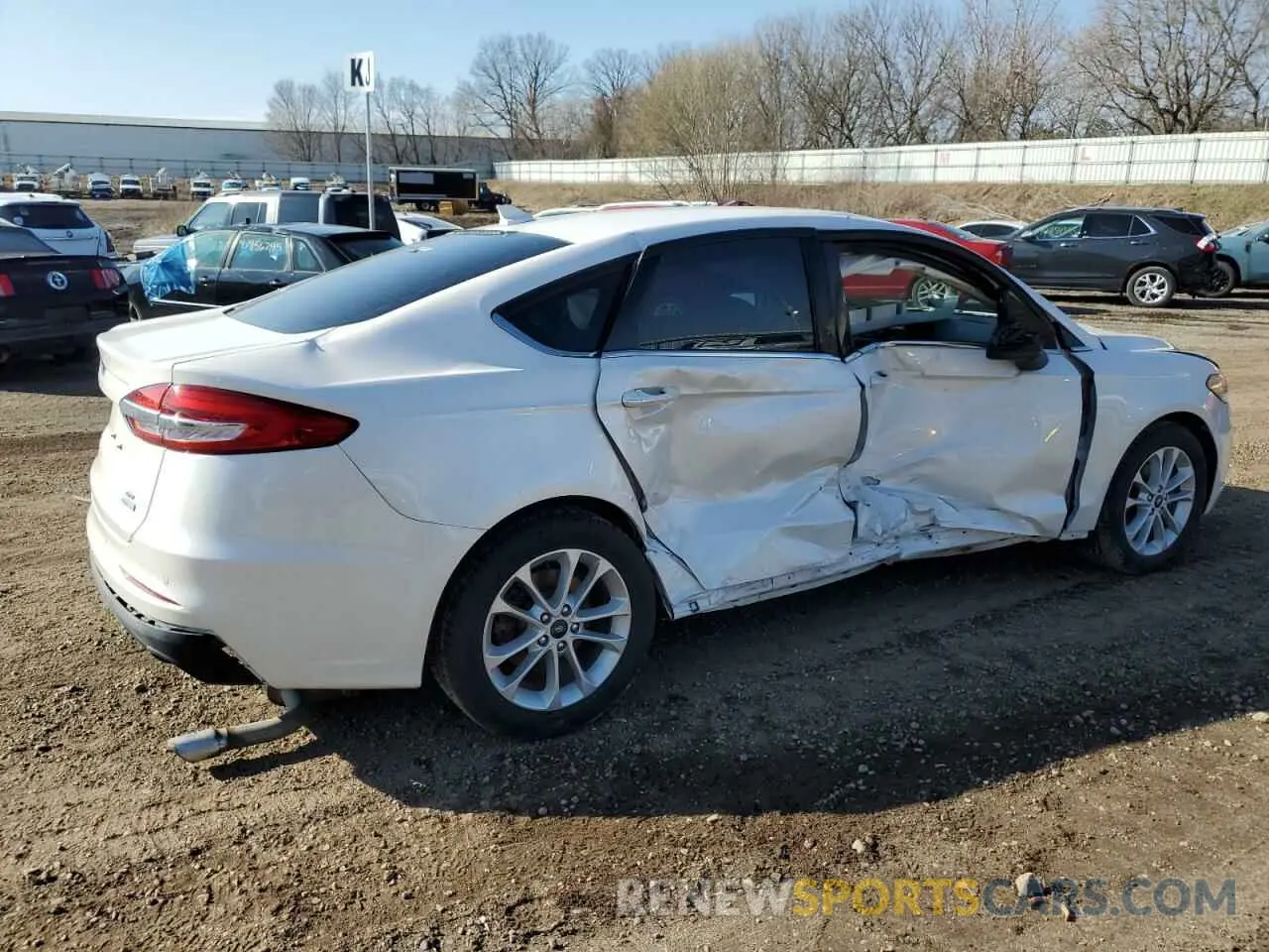3 Фотография поврежденного автомобиля 3FA6P0HD5LR166862 FORD FUSION 2020
