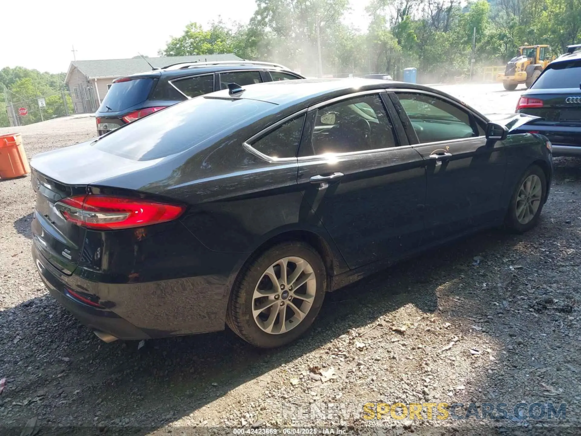 4 Фотография поврежденного автомобиля 3FA6P0HD5LR167543 FORD FUSION 2020