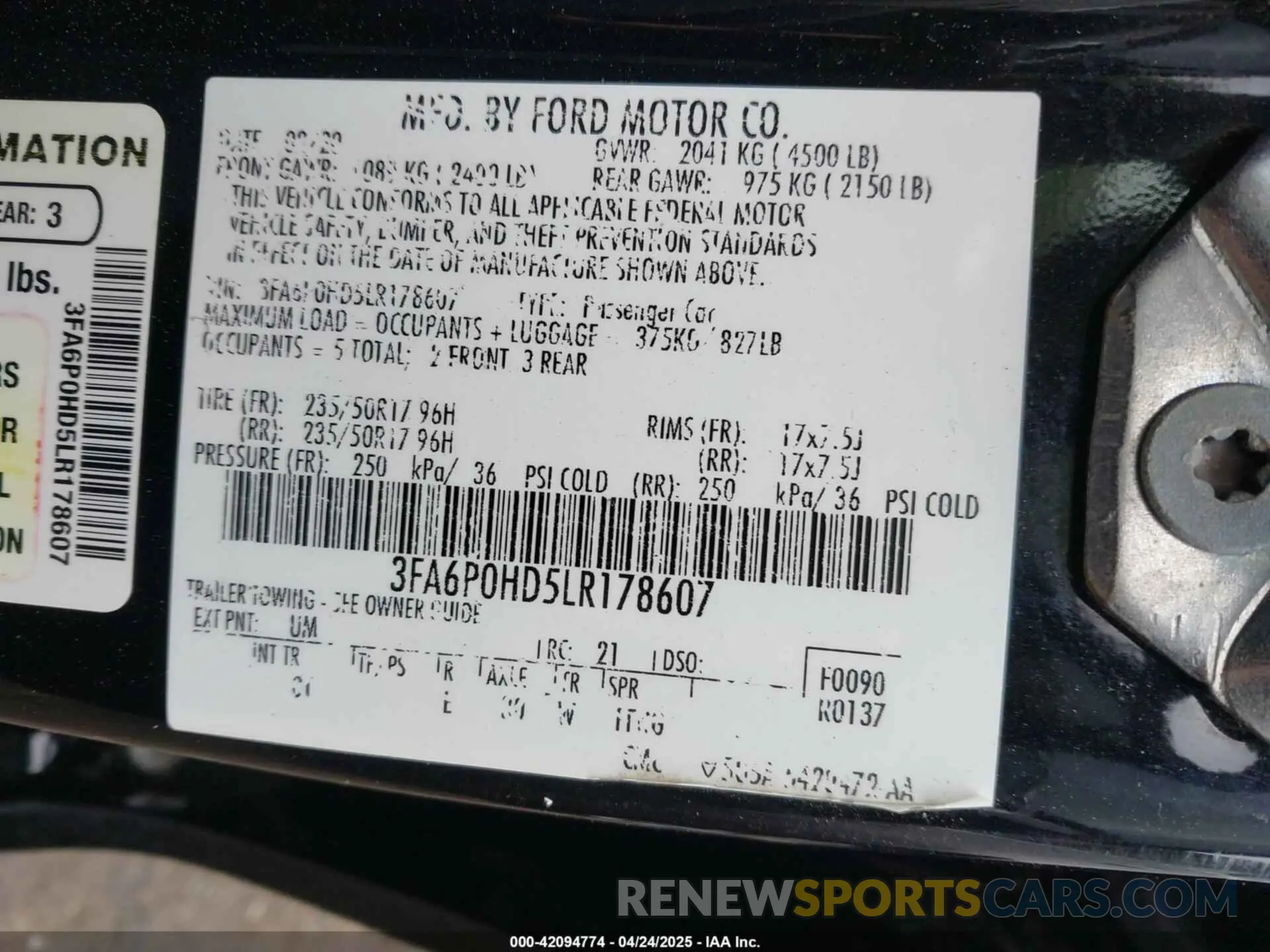 9 Photograph of a damaged car 3FA6P0HD5LR178607 FORD FUSION 2020