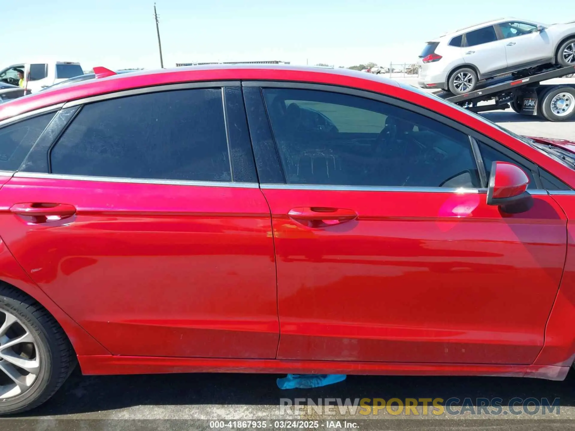14 Photograph of a damaged car 3FA6P0HD5LR221293 FORD FUSION 2020