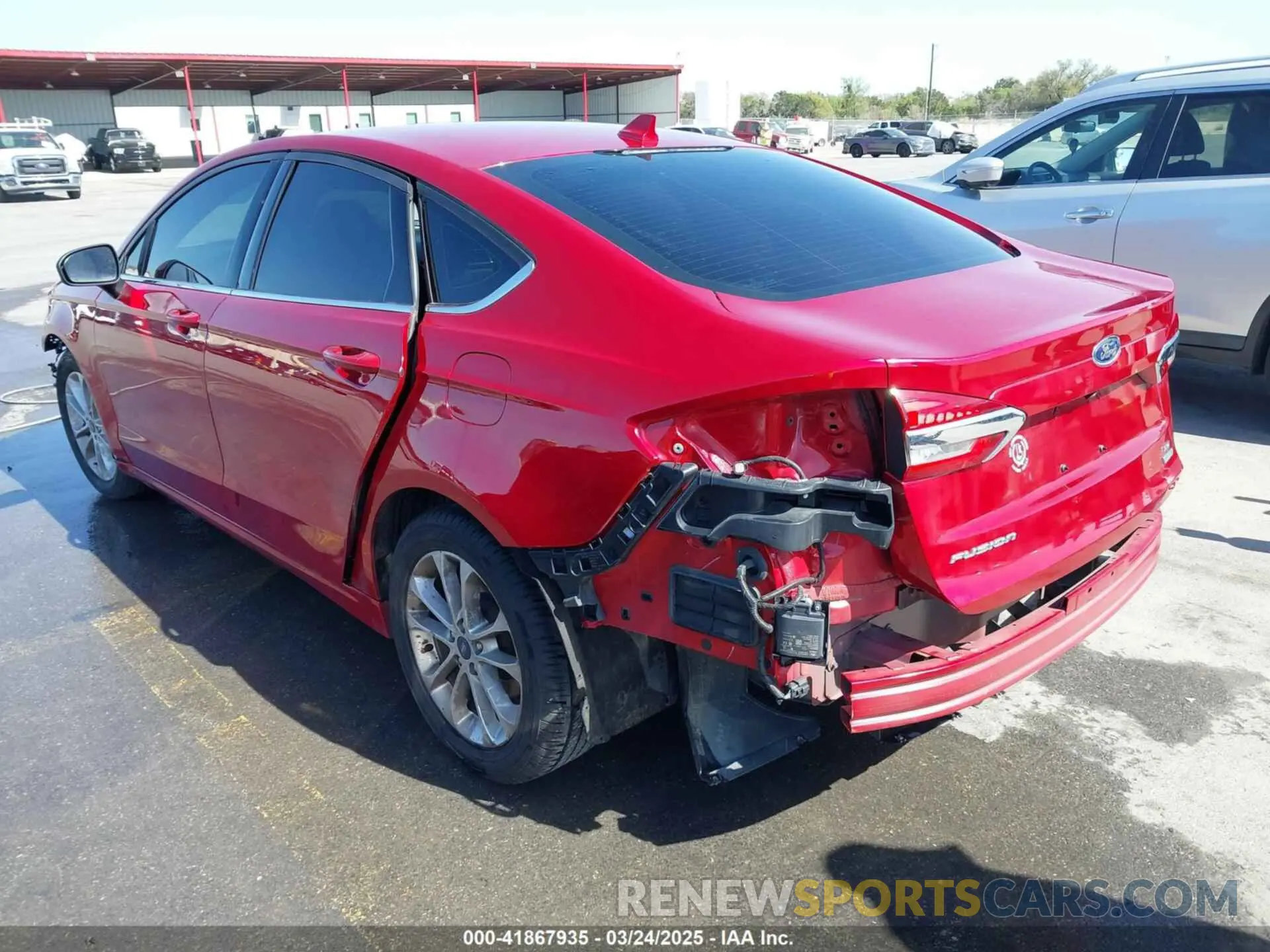 3 Photograph of a damaged car 3FA6P0HD5LR221293 FORD FUSION 2020