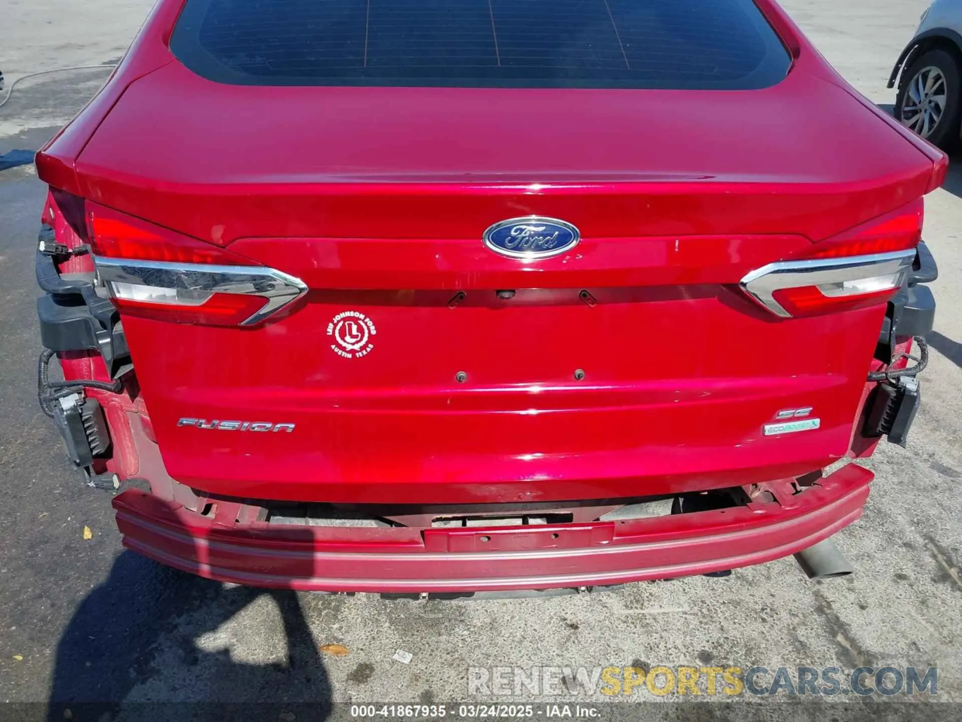 6 Photograph of a damaged car 3FA6P0HD5LR221293 FORD FUSION 2020