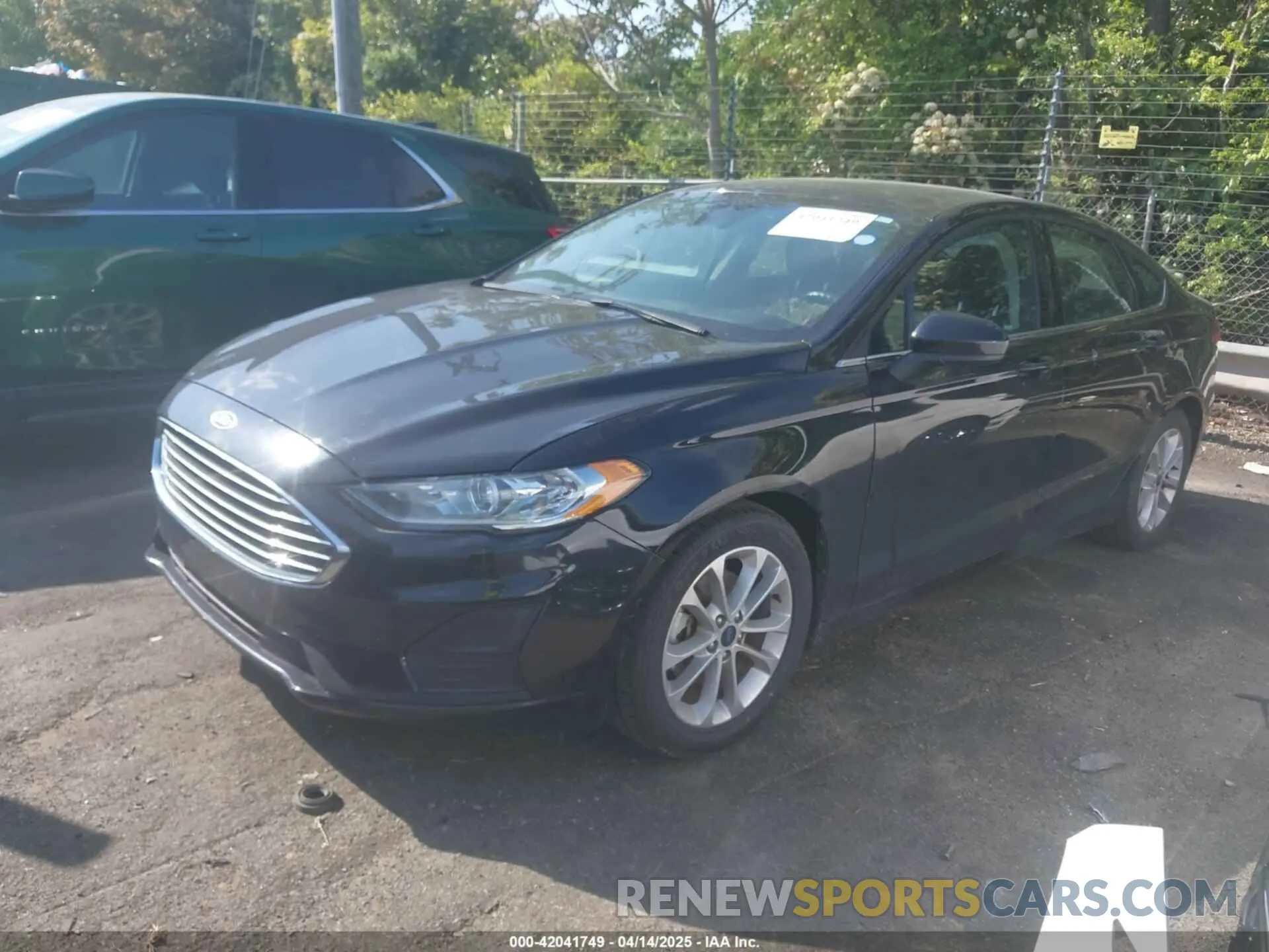 2 Фотография поврежденного автомобиля 3FA6P0HD5LR250275 FORD FUSION 2020