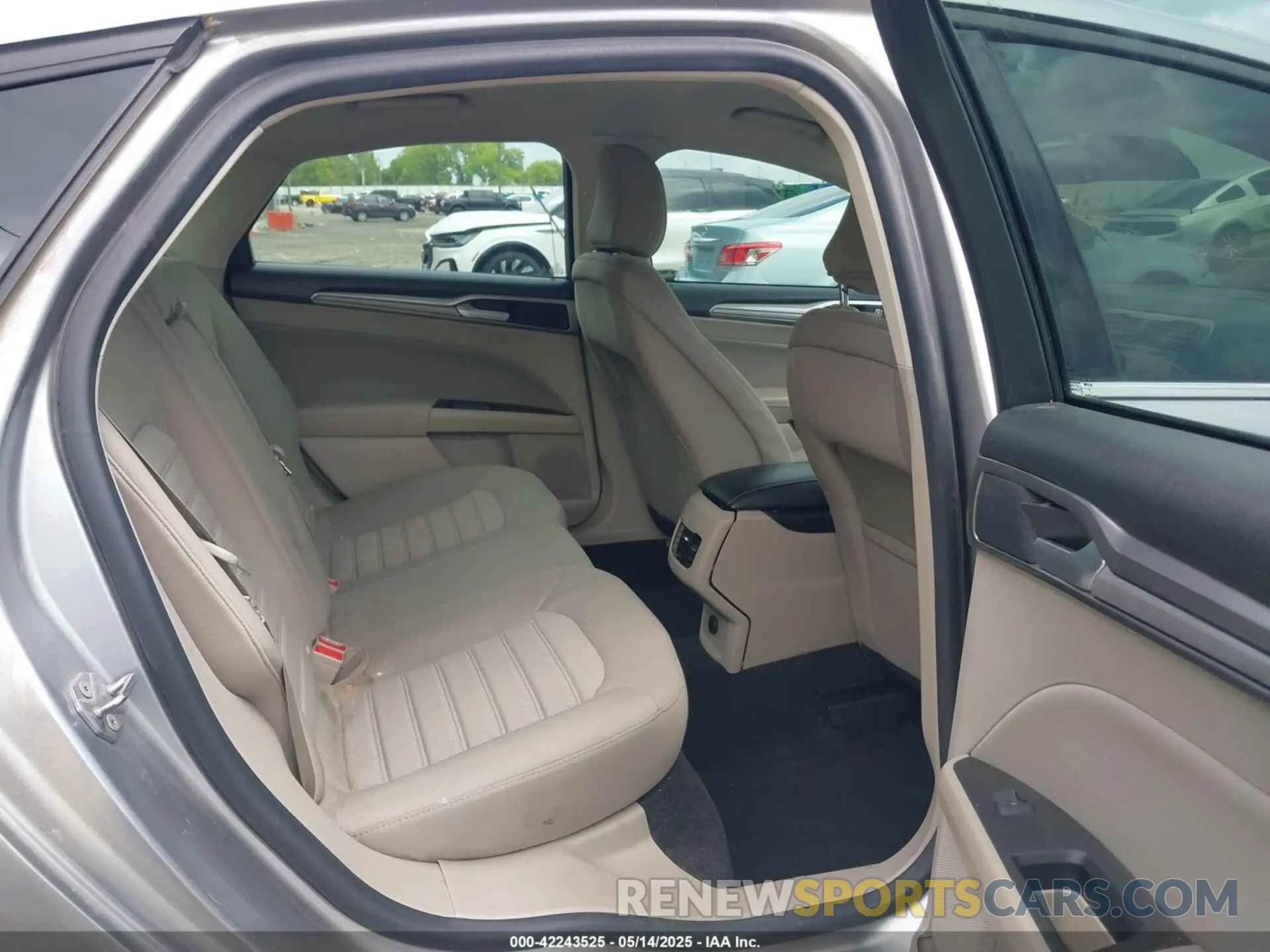 8 Фотография поврежденного автомобиля 3FA6P0HD5LR262877 FORD FUSION 2020