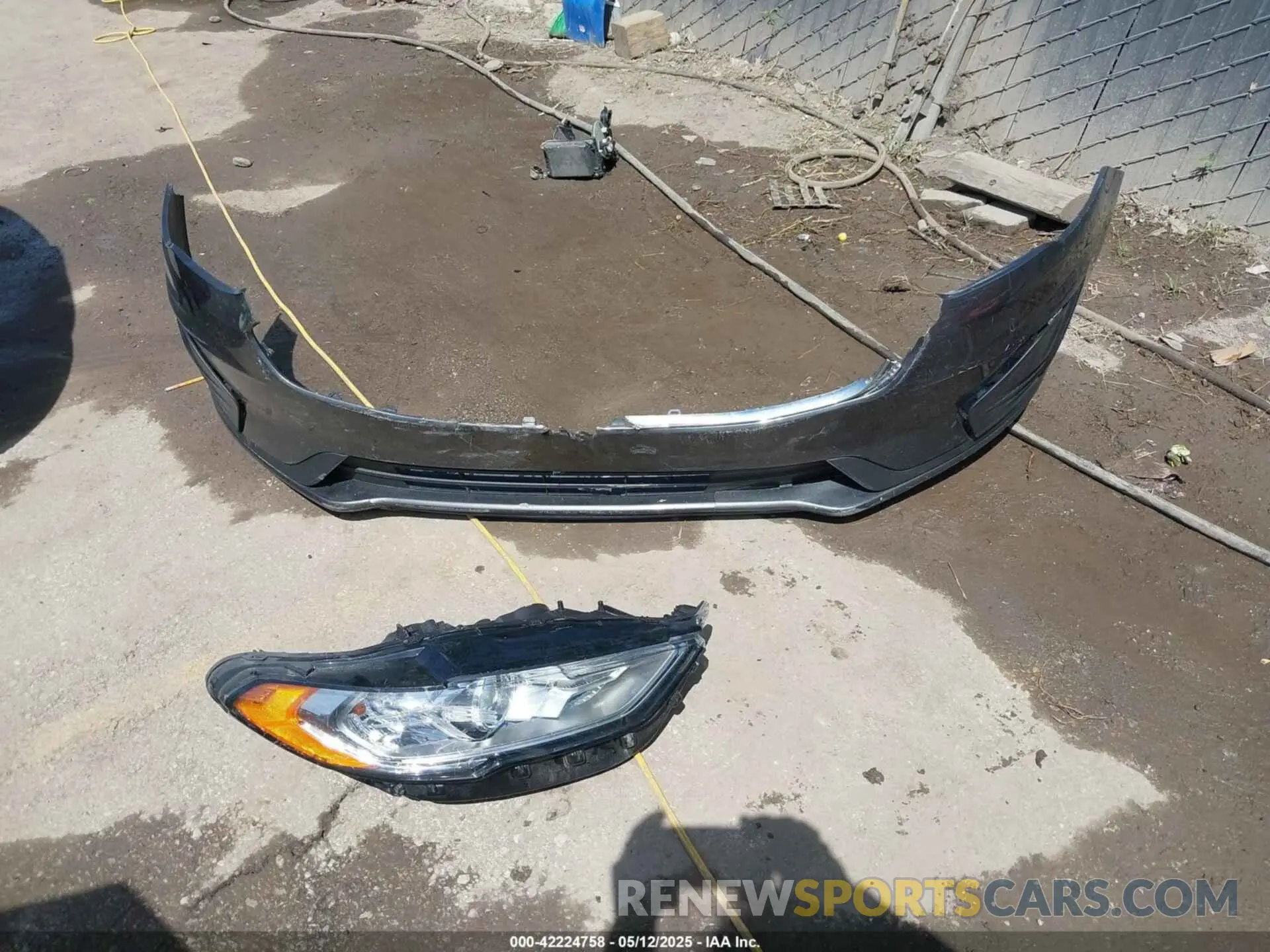12 Photograph of a damaged car 3FA6P0HD6LR126659 FORD FUSION 2020