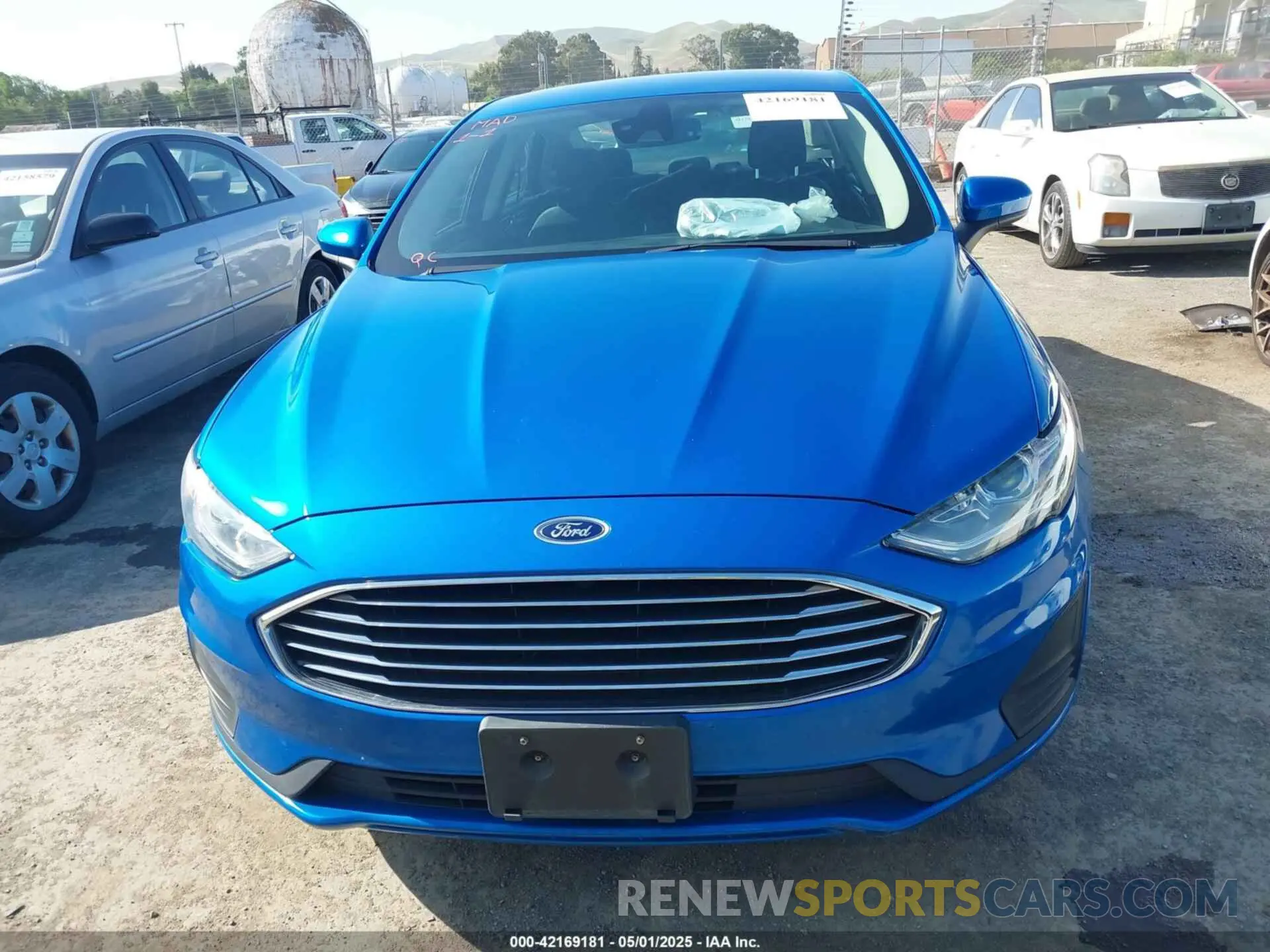 12 Photograph of a damaged car 3FA6P0HD6LR128539 FORD FUSION 2020