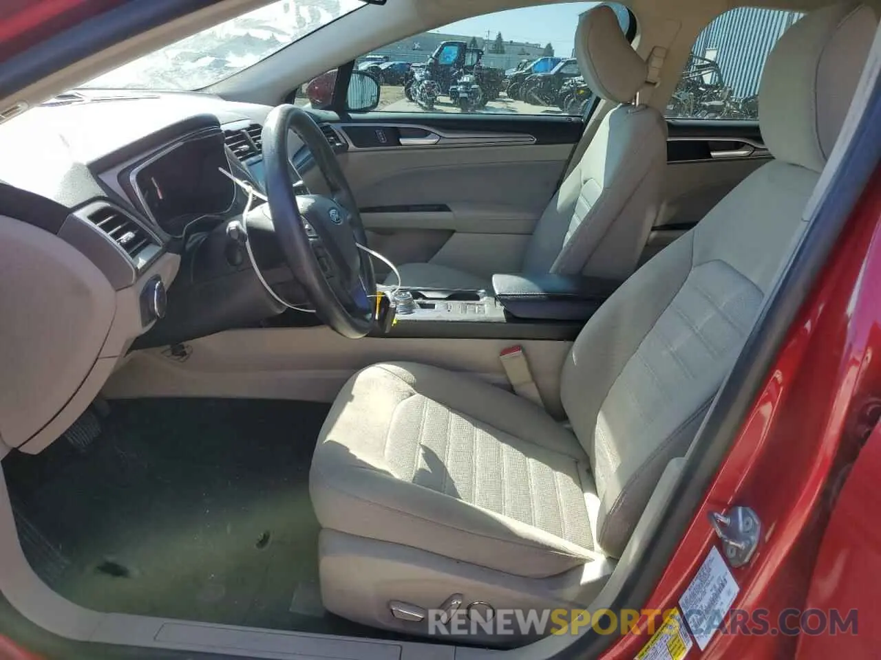 7 Photograph of a damaged car 3FA6P0HD6LR162173 FORD FUSION 2020
