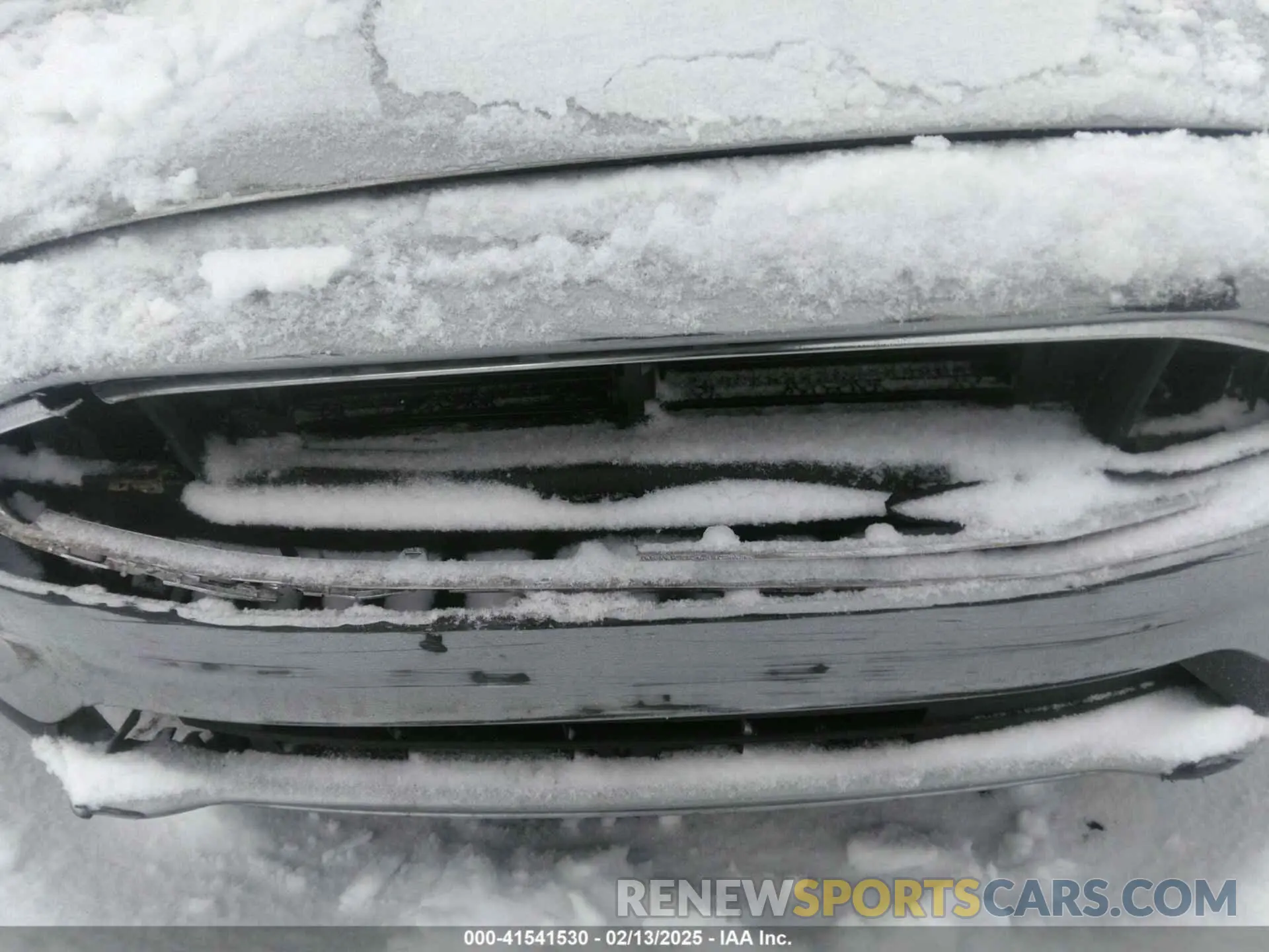 18 Photograph of a damaged car 3FA6P0HD6LR186599 FORD FUSION 2020