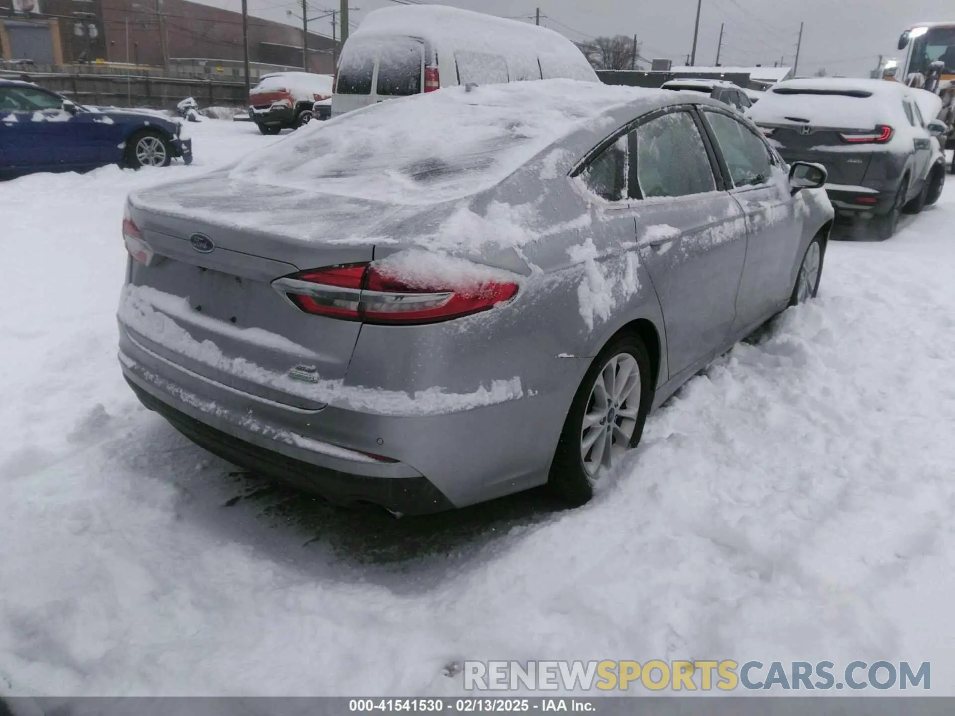 4 Photograph of a damaged car 3FA6P0HD6LR186599 FORD FUSION 2020