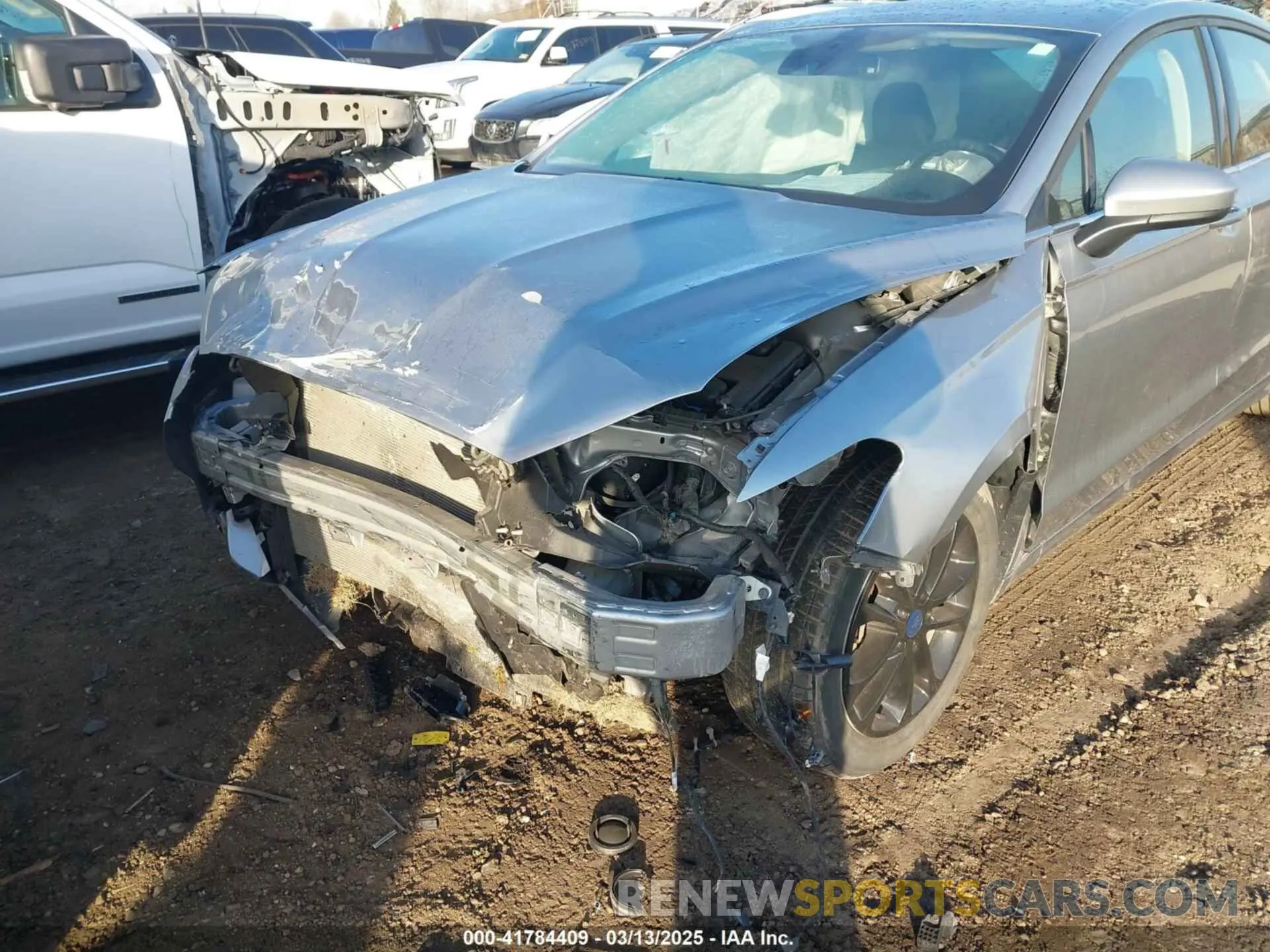 6 Фотография поврежденного автомобиля 3FA6P0HD6LR222565 FORD FUSION 2020
