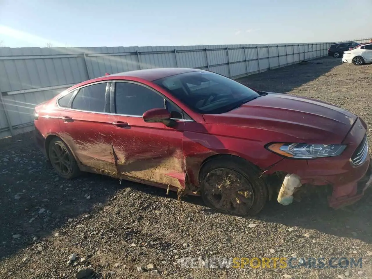 4 Фотография поврежденного автомобиля 3FA6P0HD6LR224395 FORD FUSION 2020
