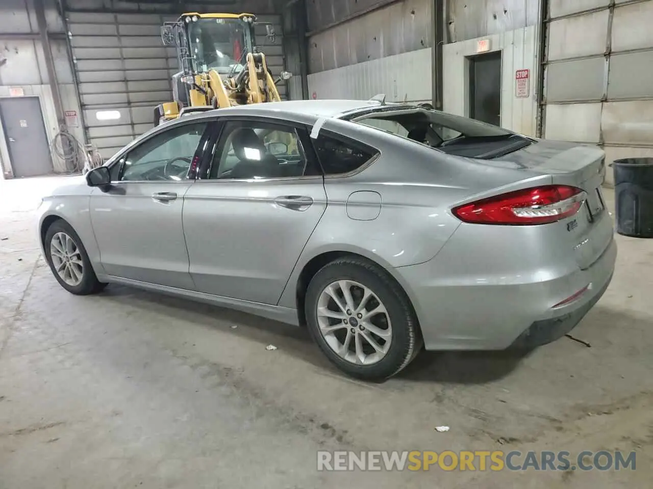 2 Фотография поврежденного автомобиля 3FA6P0HD6LR235199 FORD FUSION 2020