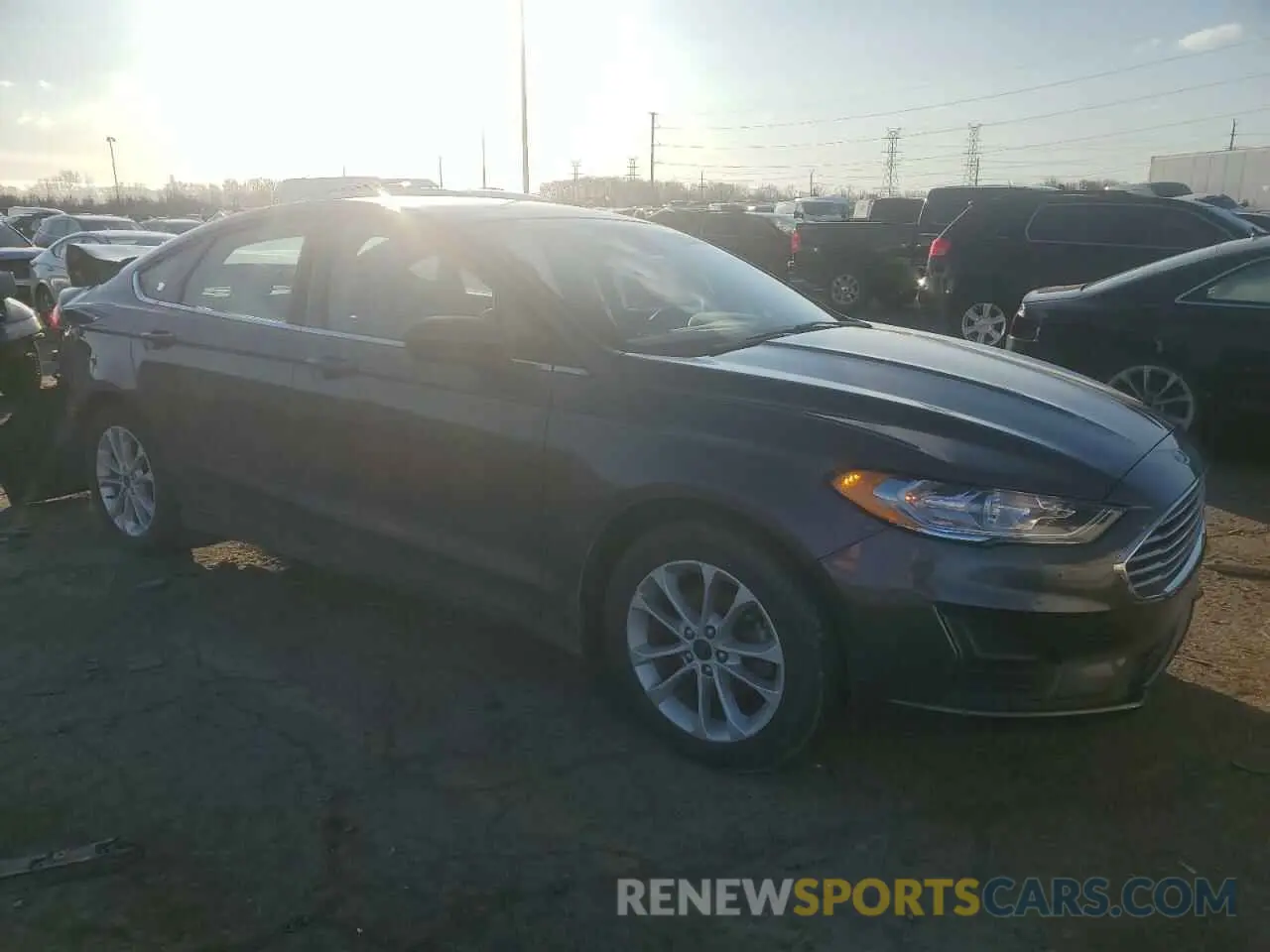 4 Photograph of a damaged car 3FA6P0HD6LR236305 FORD FUSION 2020