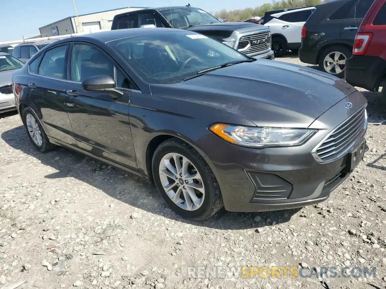 4 Photograph of a damaged car 3FA6P0HD6LR248664 FORD FUSION 2020