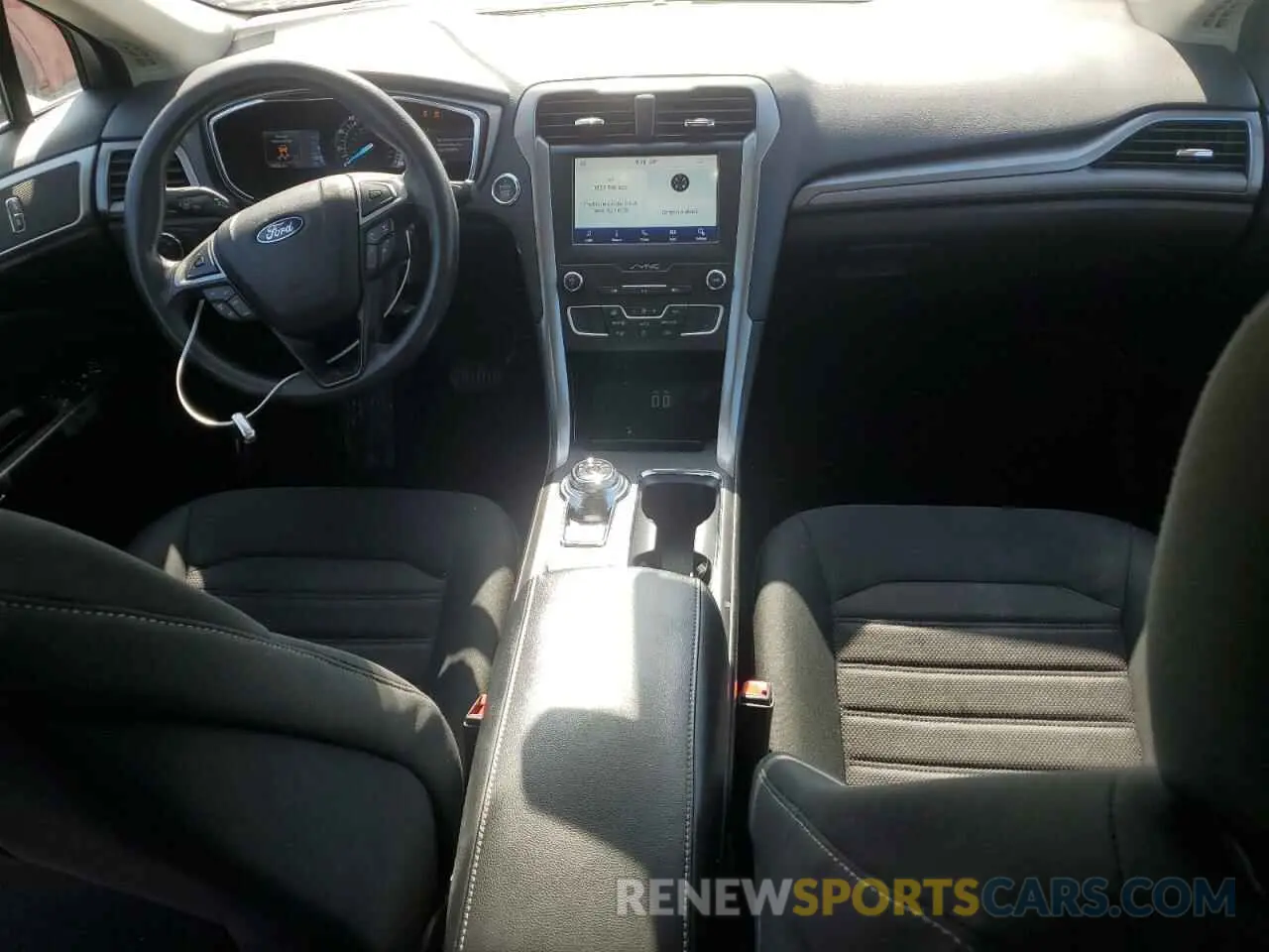 8 Photograph of a damaged car 3FA6P0HD6LR248664 FORD FUSION 2020