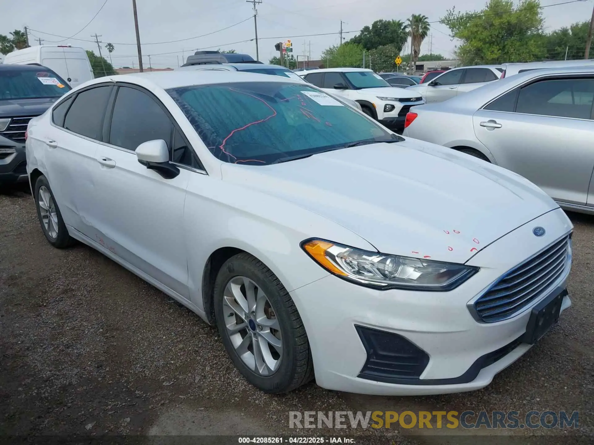 1 Photograph of a damaged car 3FA6P0HD6LR262080 FORD FUSION 2020