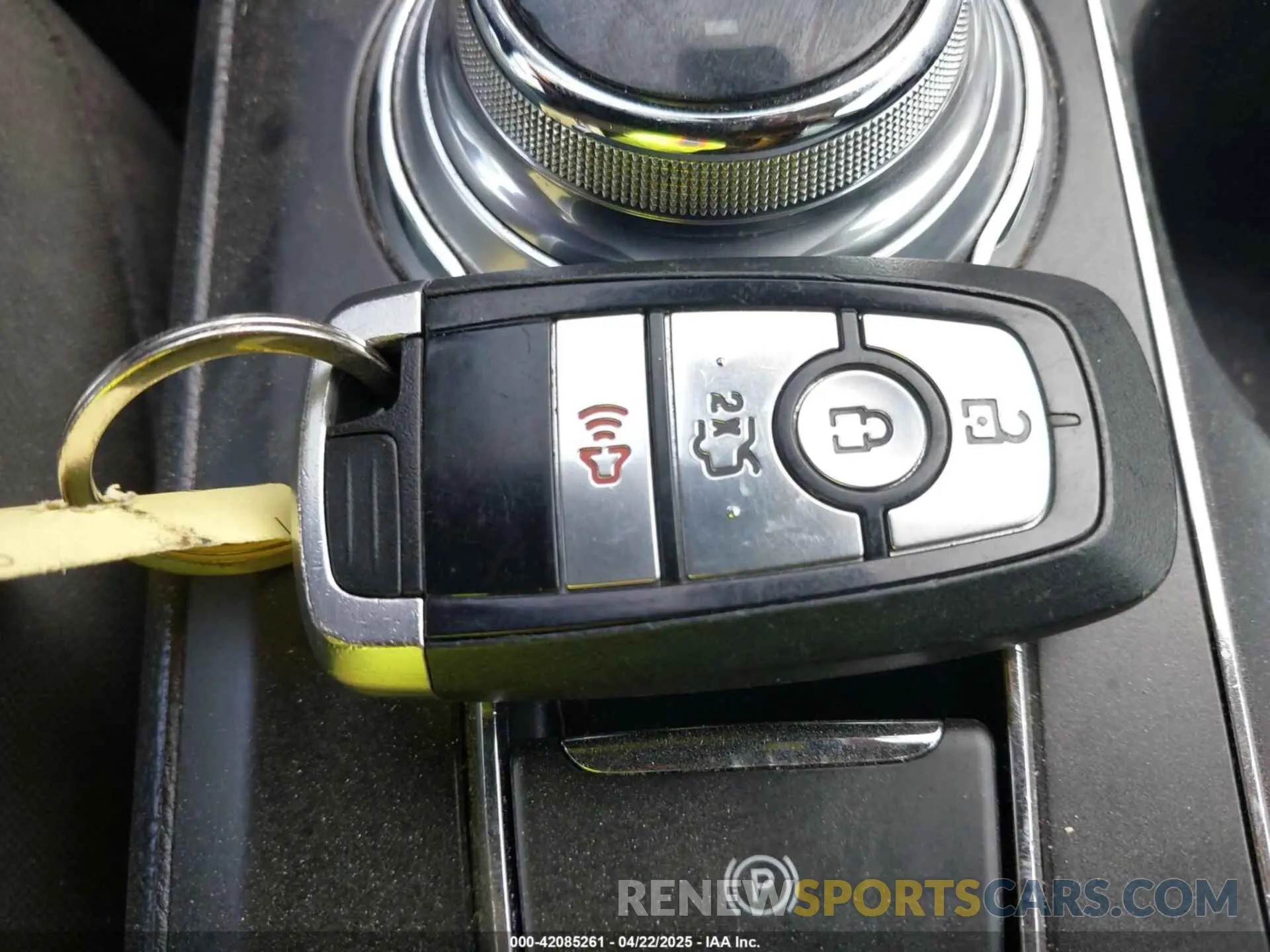 11 Photograph of a damaged car 3FA6P0HD6LR262080 FORD FUSION 2020