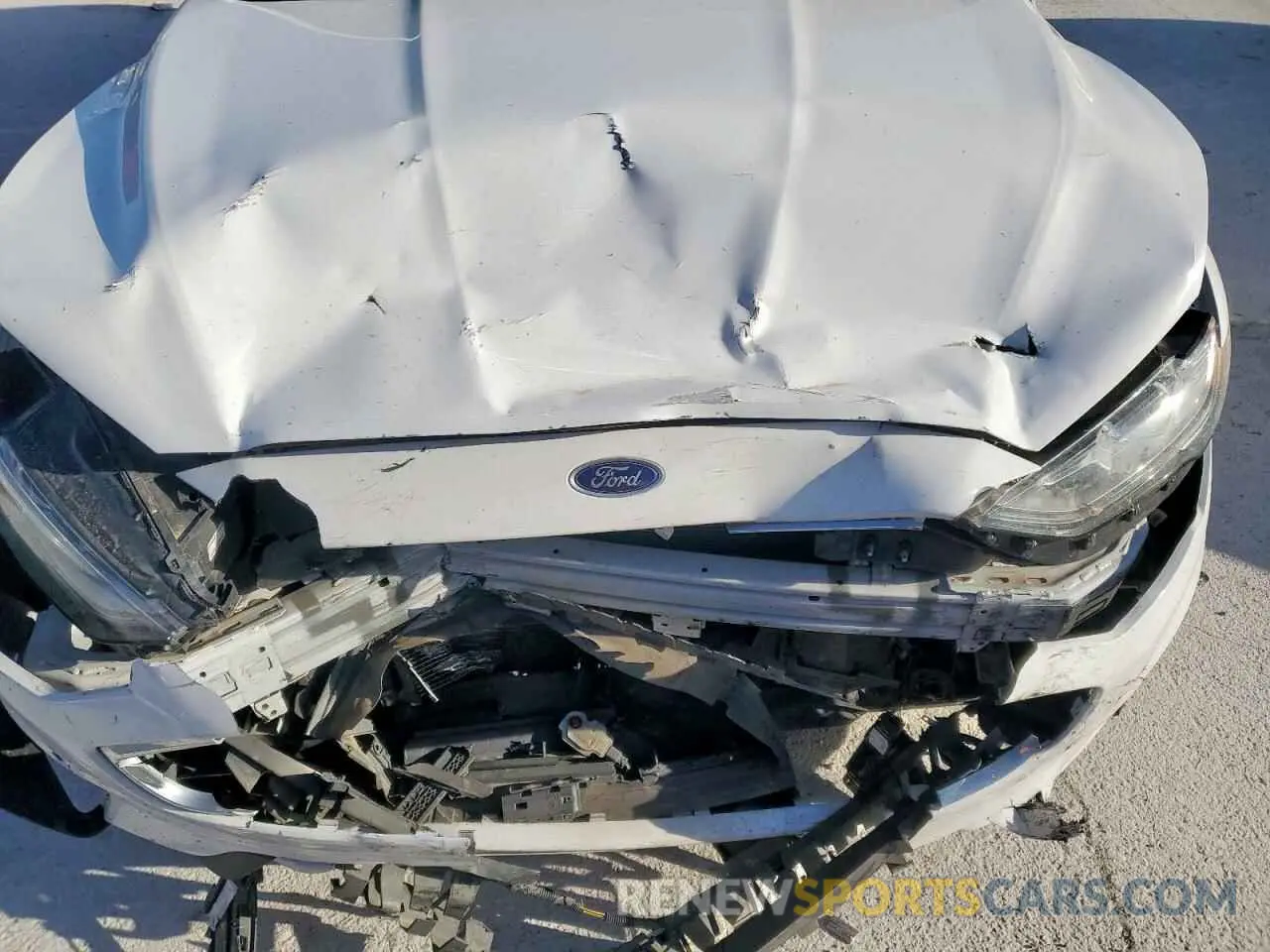 11 Photograph of a damaged car 3FA6P0HD7LR110969 FORD FUSION 2020
