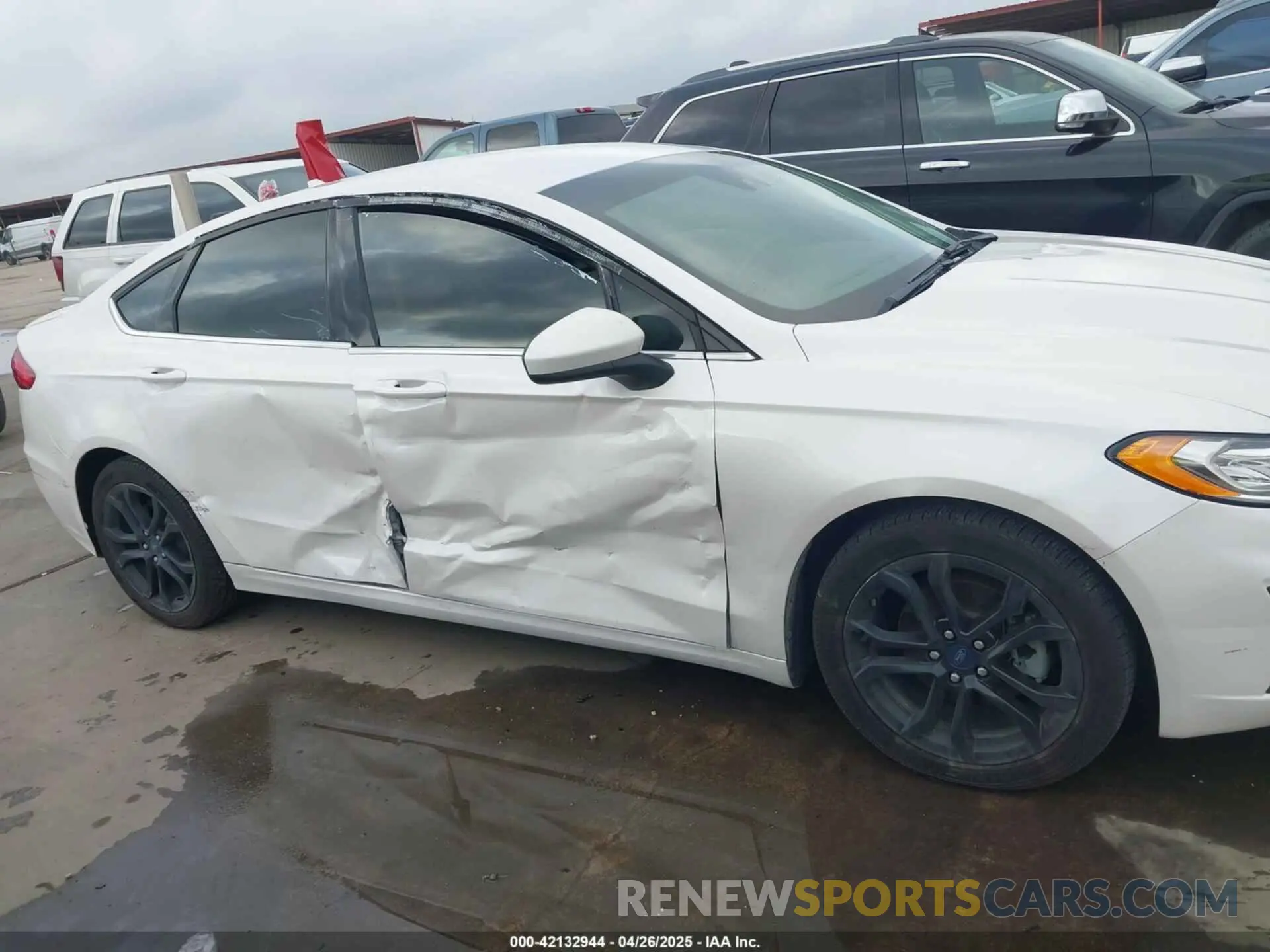 13 Фотография поврежденного автомобиля 3FA6P0HD7LR148007 FORD FUSION 2020