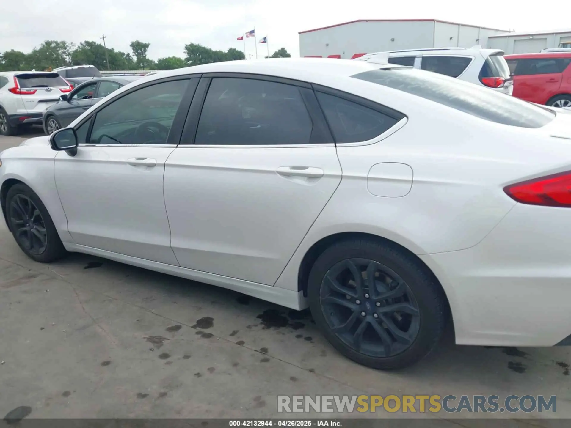 14 Фотография поврежденного автомобиля 3FA6P0HD7LR148007 FORD FUSION 2020