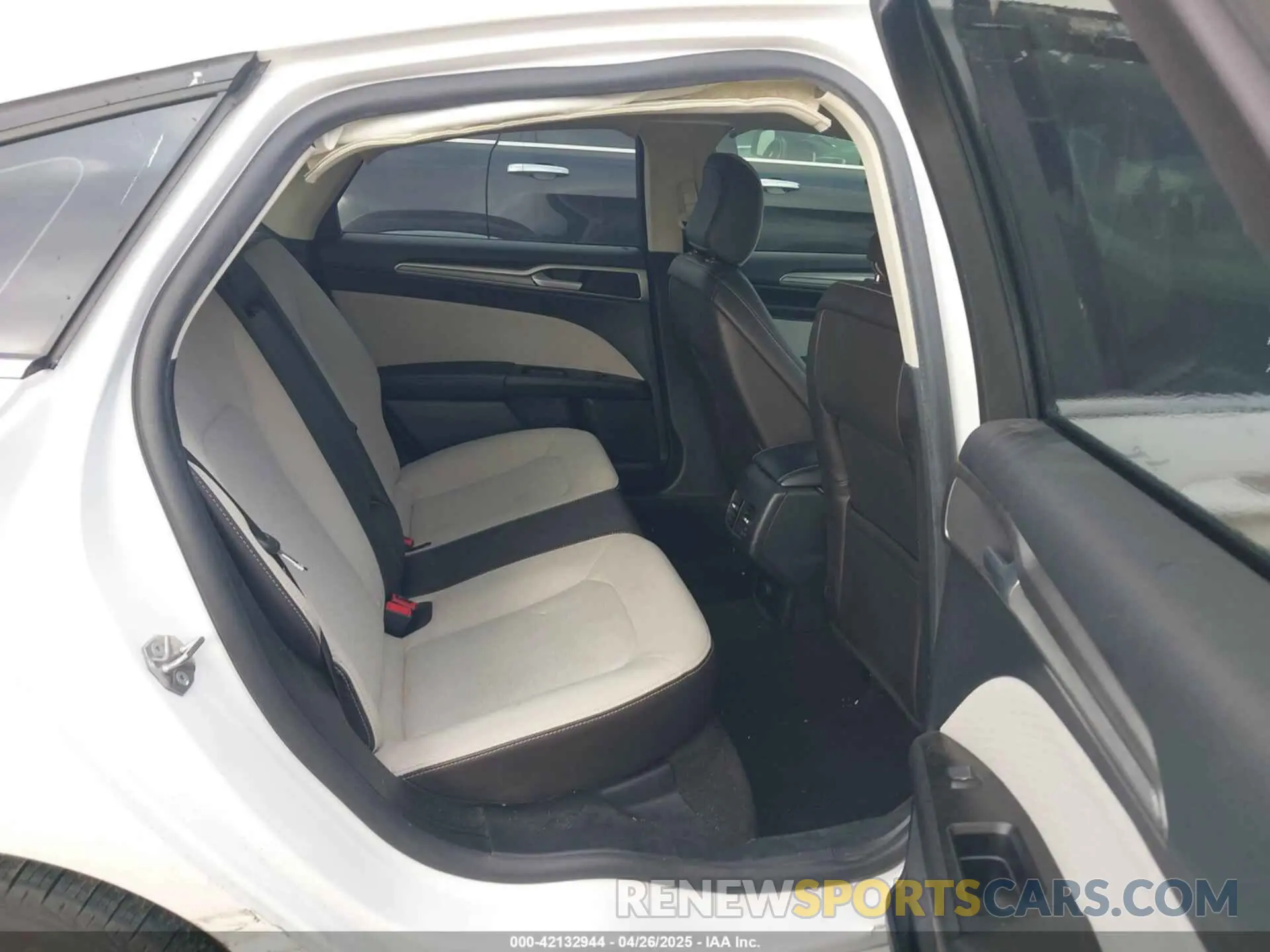 8 Фотография поврежденного автомобиля 3FA6P0HD7LR148007 FORD FUSION 2020