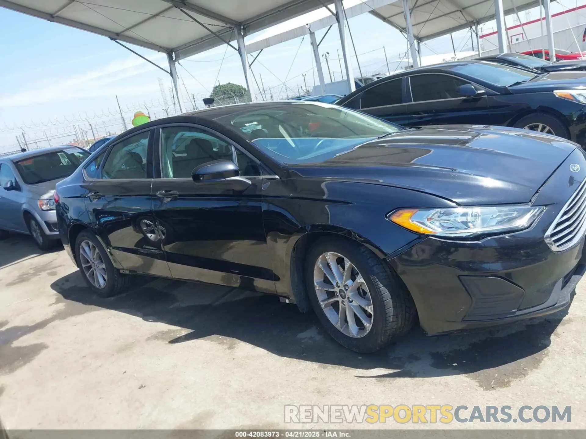 13 Photograph of a damaged car 3FA6P0HD7LR170850 FORD FUSION 2020