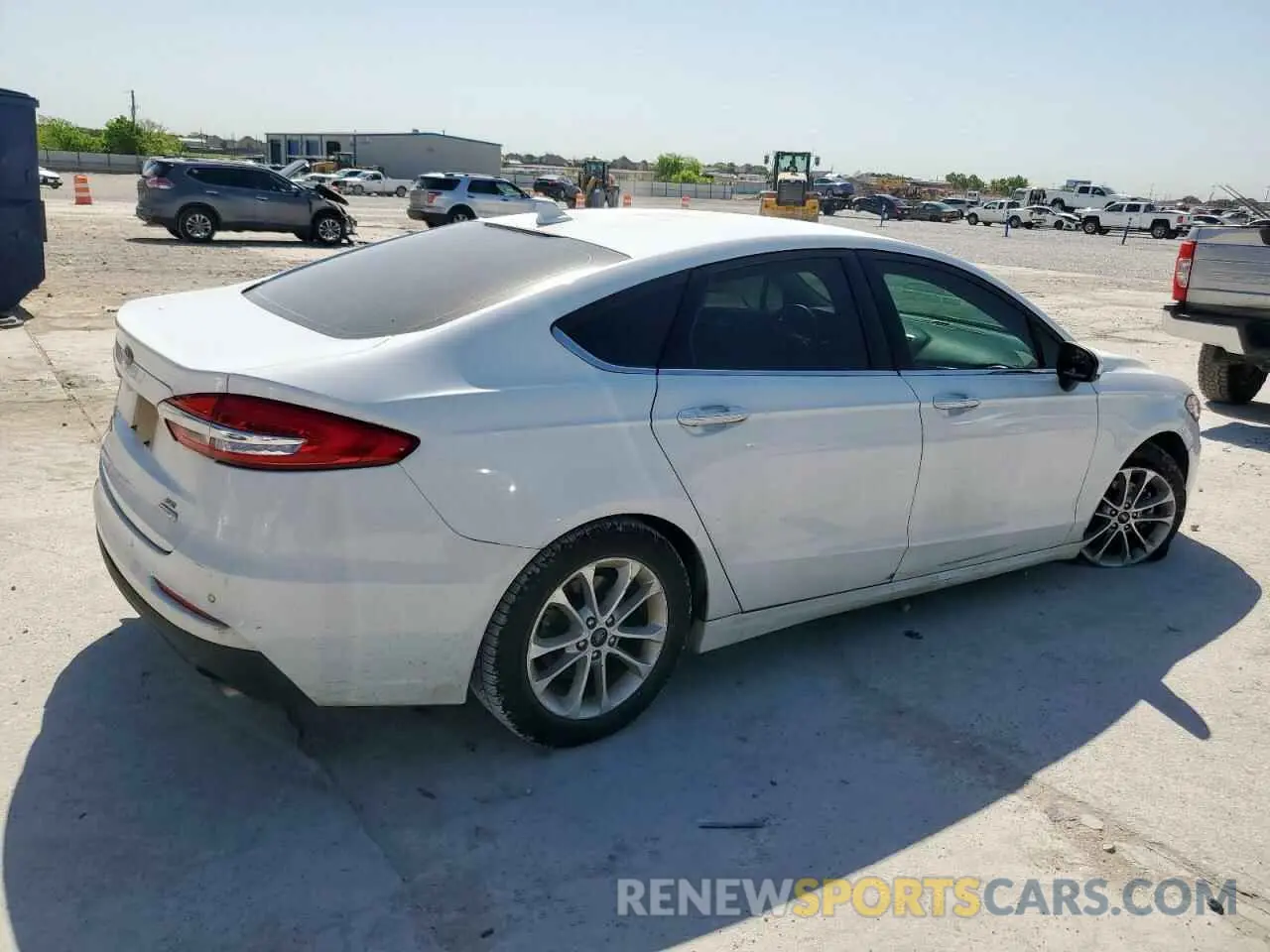 3 Photograph of a damaged car 3FA6P0HD7LR180696 FORD FUSION 2020